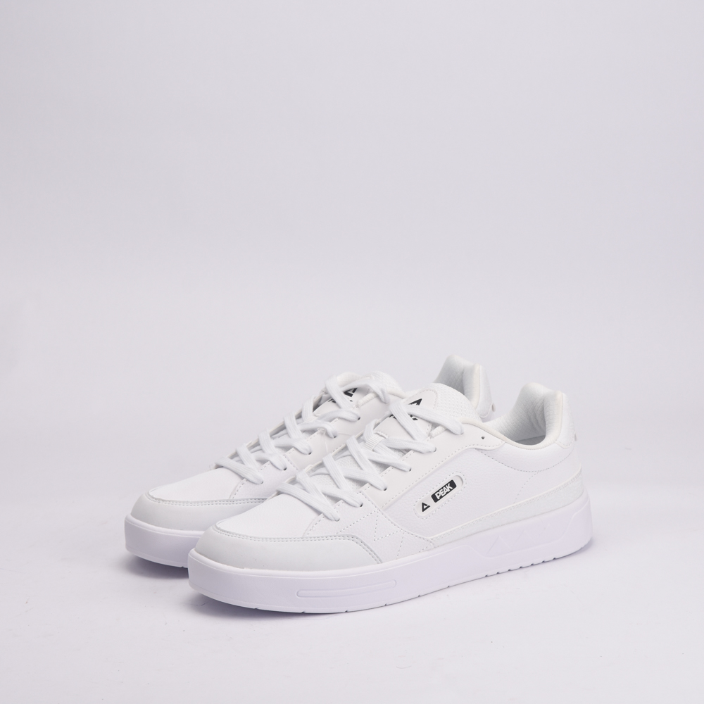 PEAK FOOTWEAR