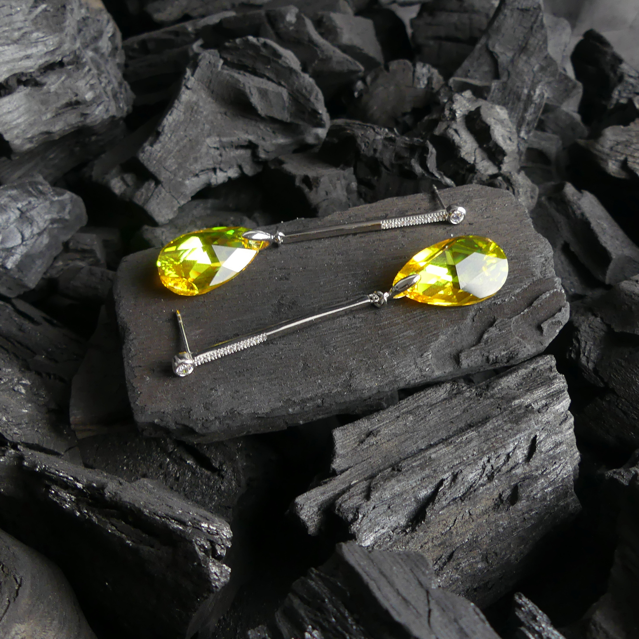 boucle d'oreille pendantes goutte jaune 