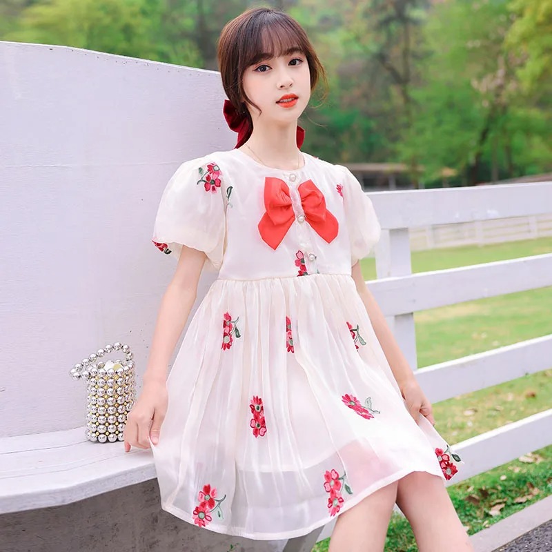 Teenage girl princess ENFANTS