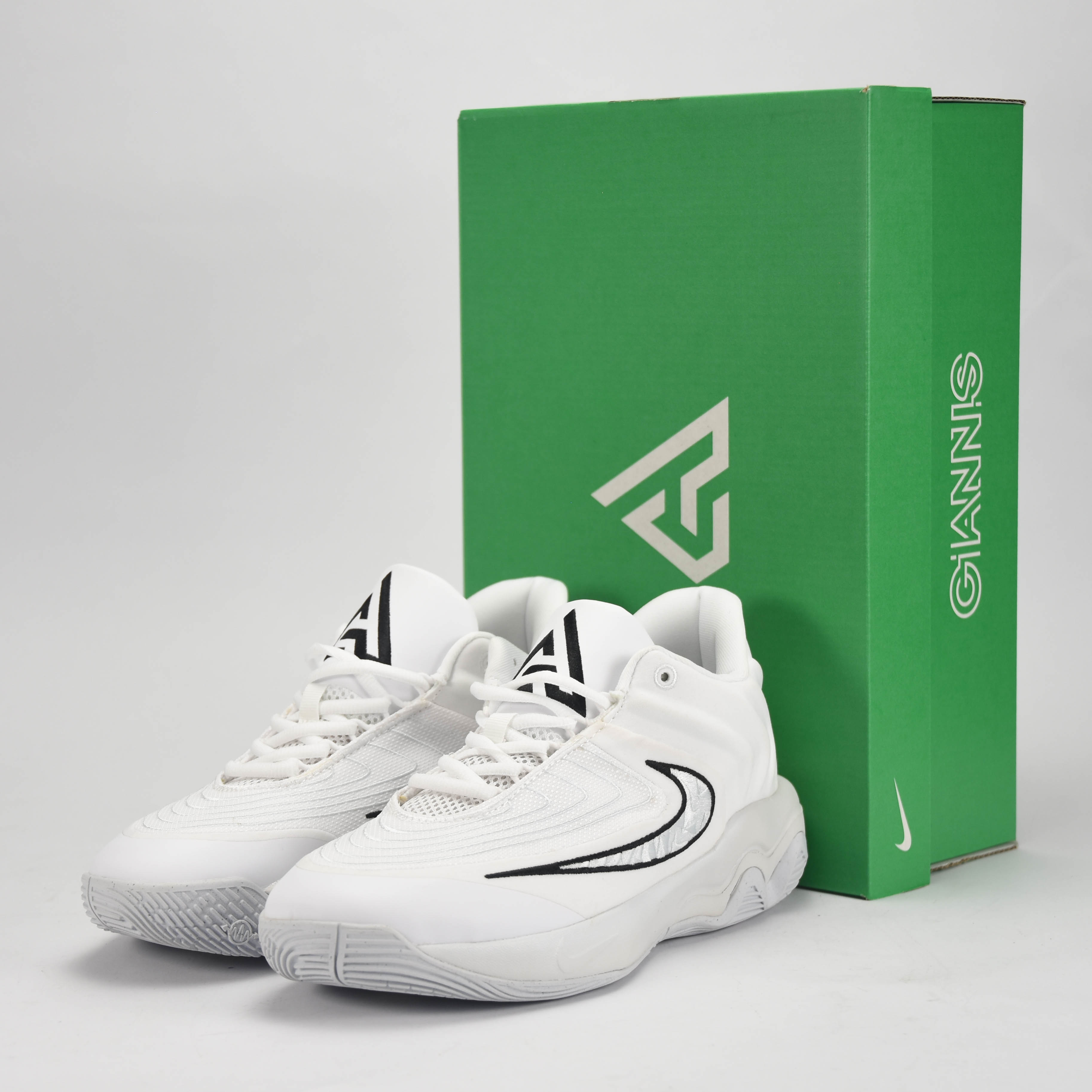 Nike Giannis Immortality 4