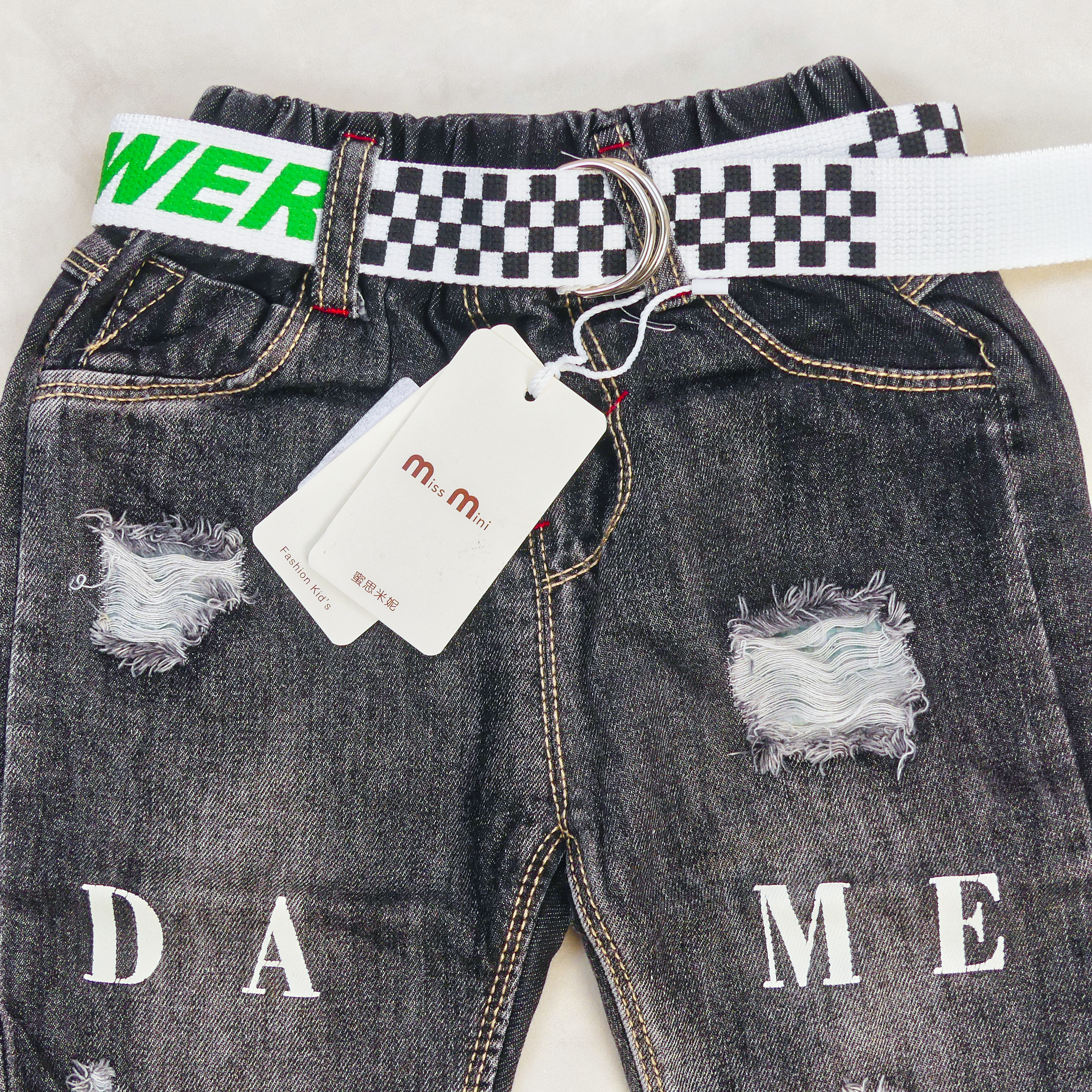 SHORT JEANS NOIR MOTIF DAME