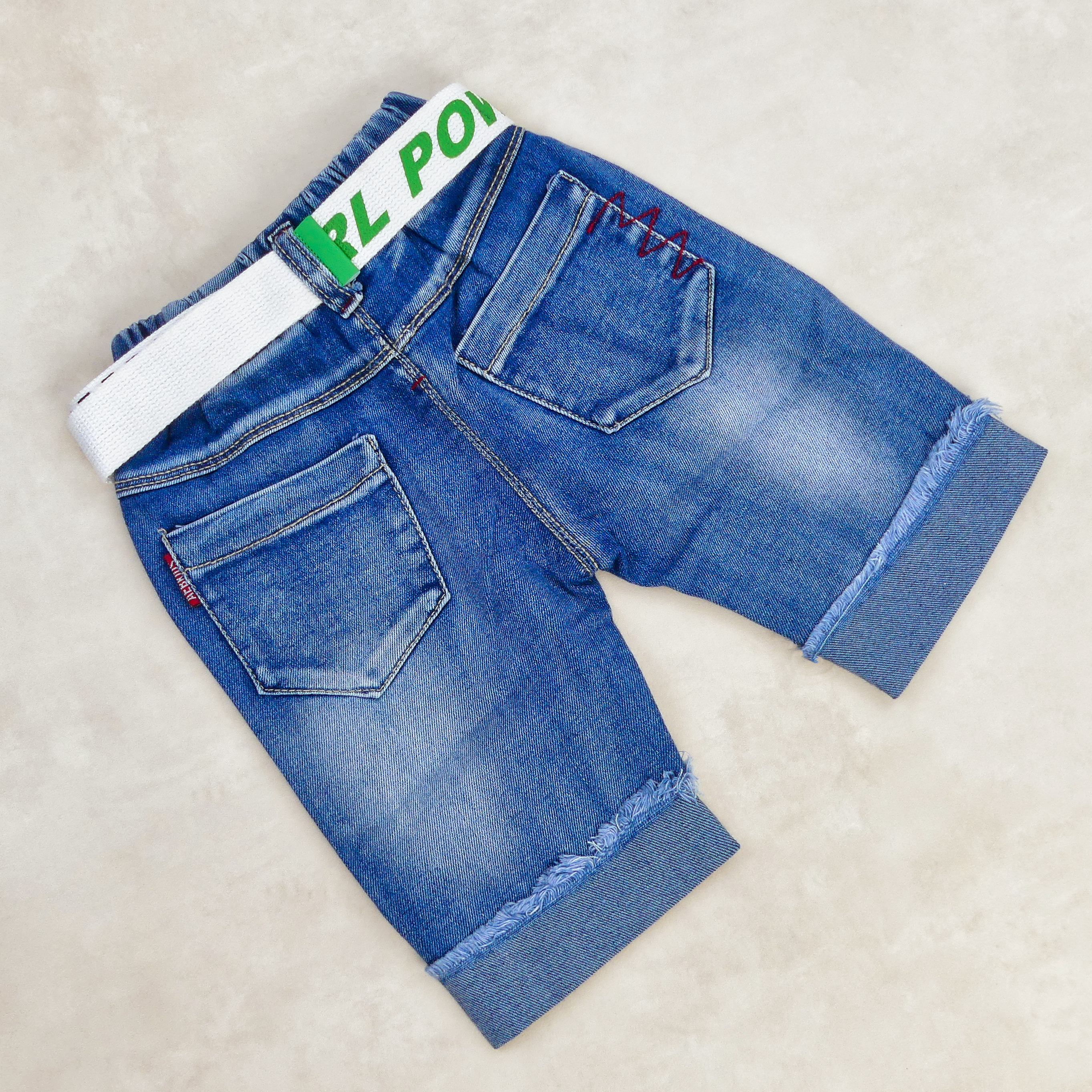 SHORT JEANS bleu MOTIF DAME 