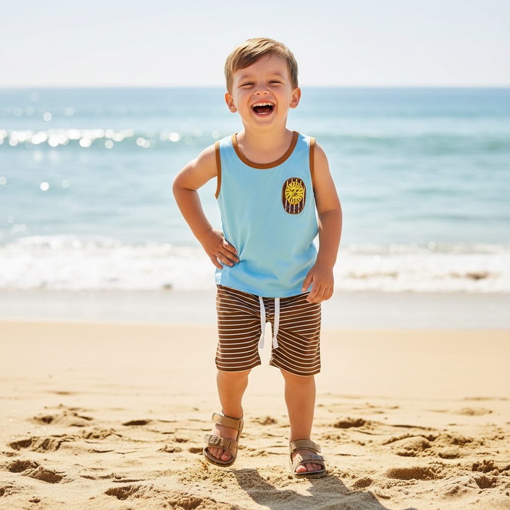 ENSEMBLE GARCON debardeur BLEU ET SHORT MARRON 