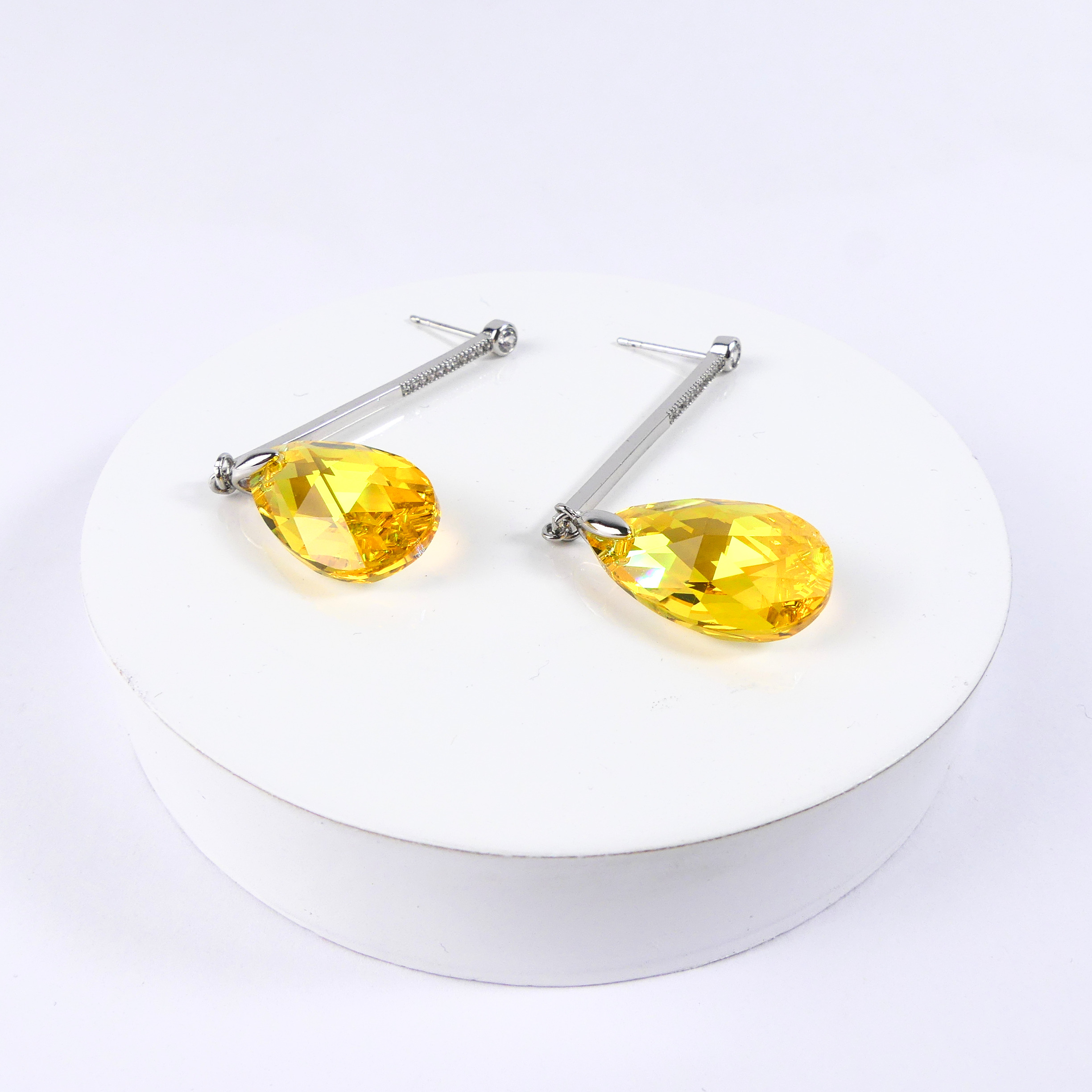 boucle d'oreille pendantes goutte jaune 