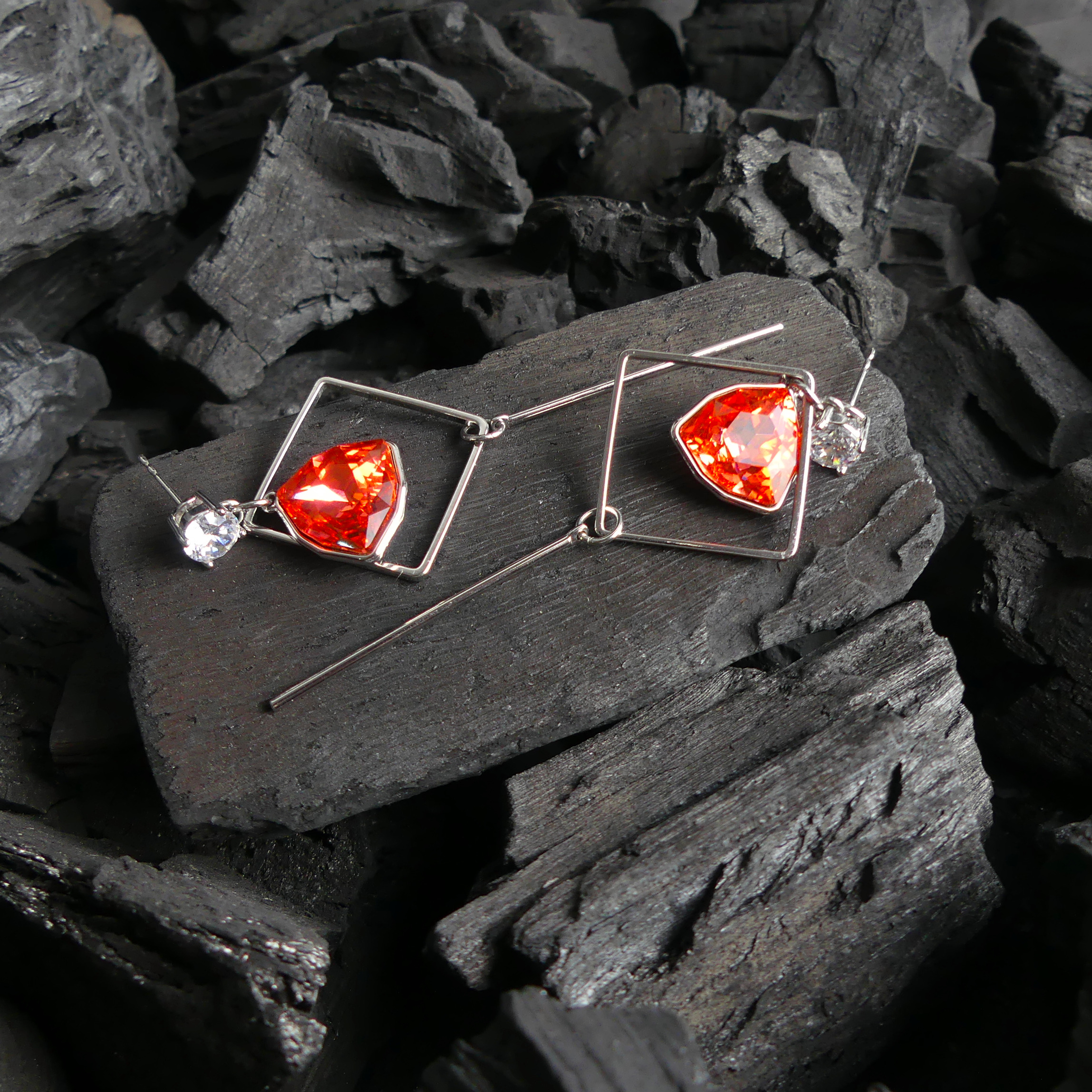 boucle d'oreille pendantes triangle -orange