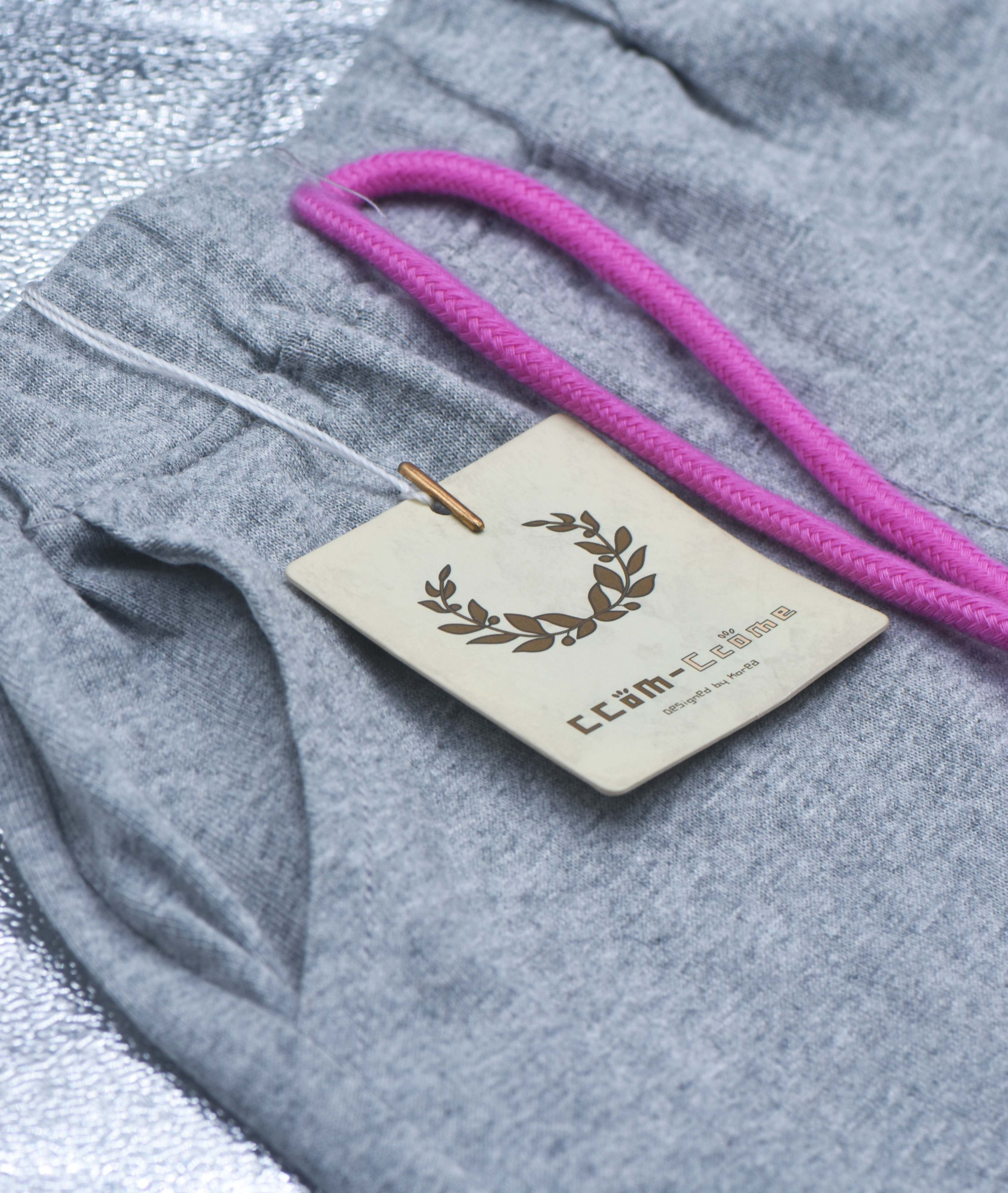 SHORT GRIS AVEC LE ROSE POUR FILLE MOFF GREAN