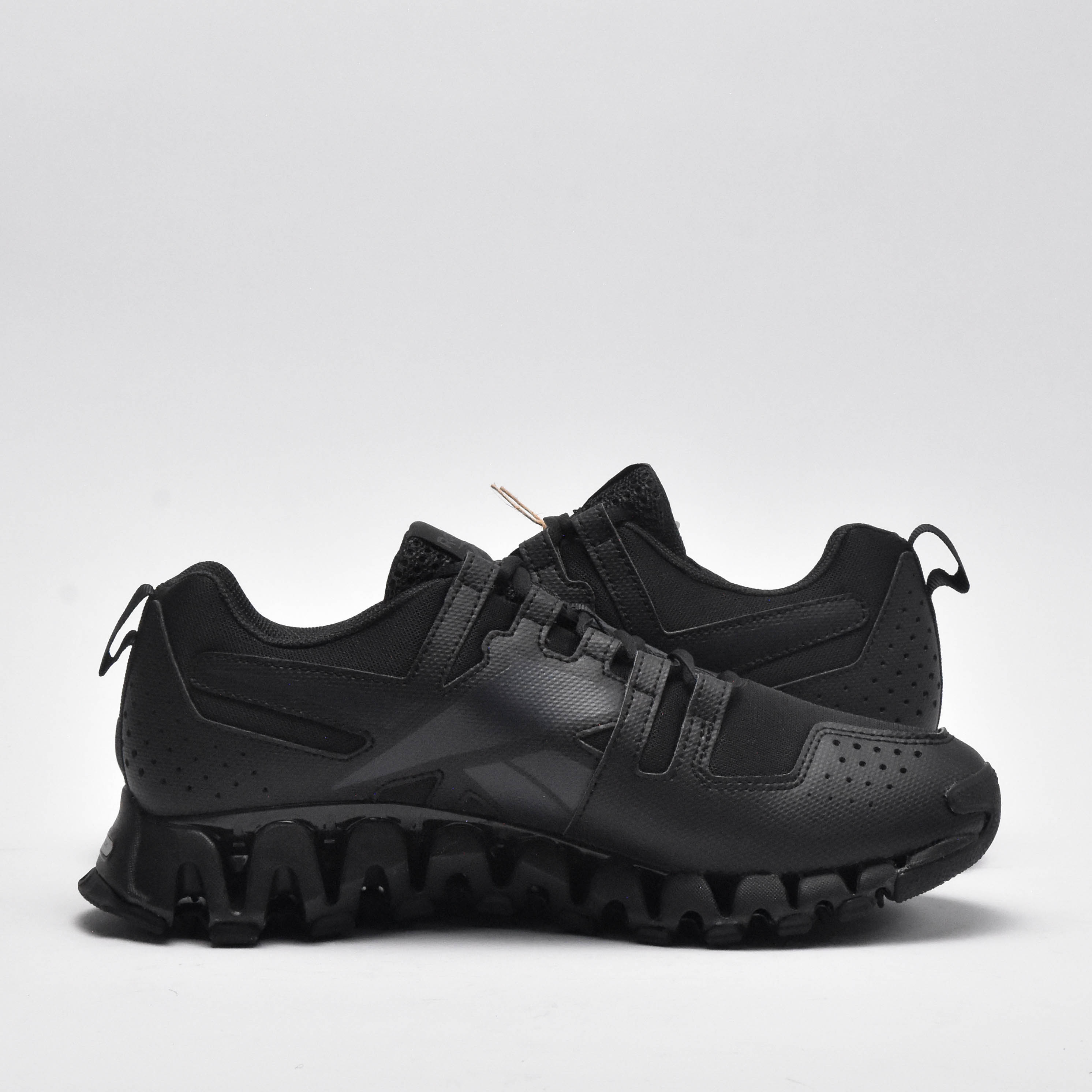 REEBOK ZIGWILD TR 6