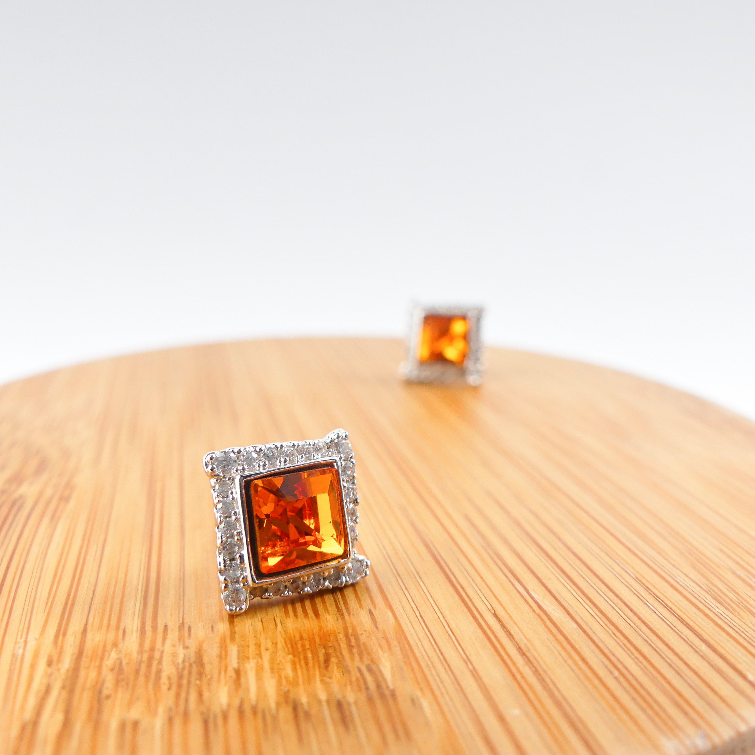 boucle d'oreille carré orange