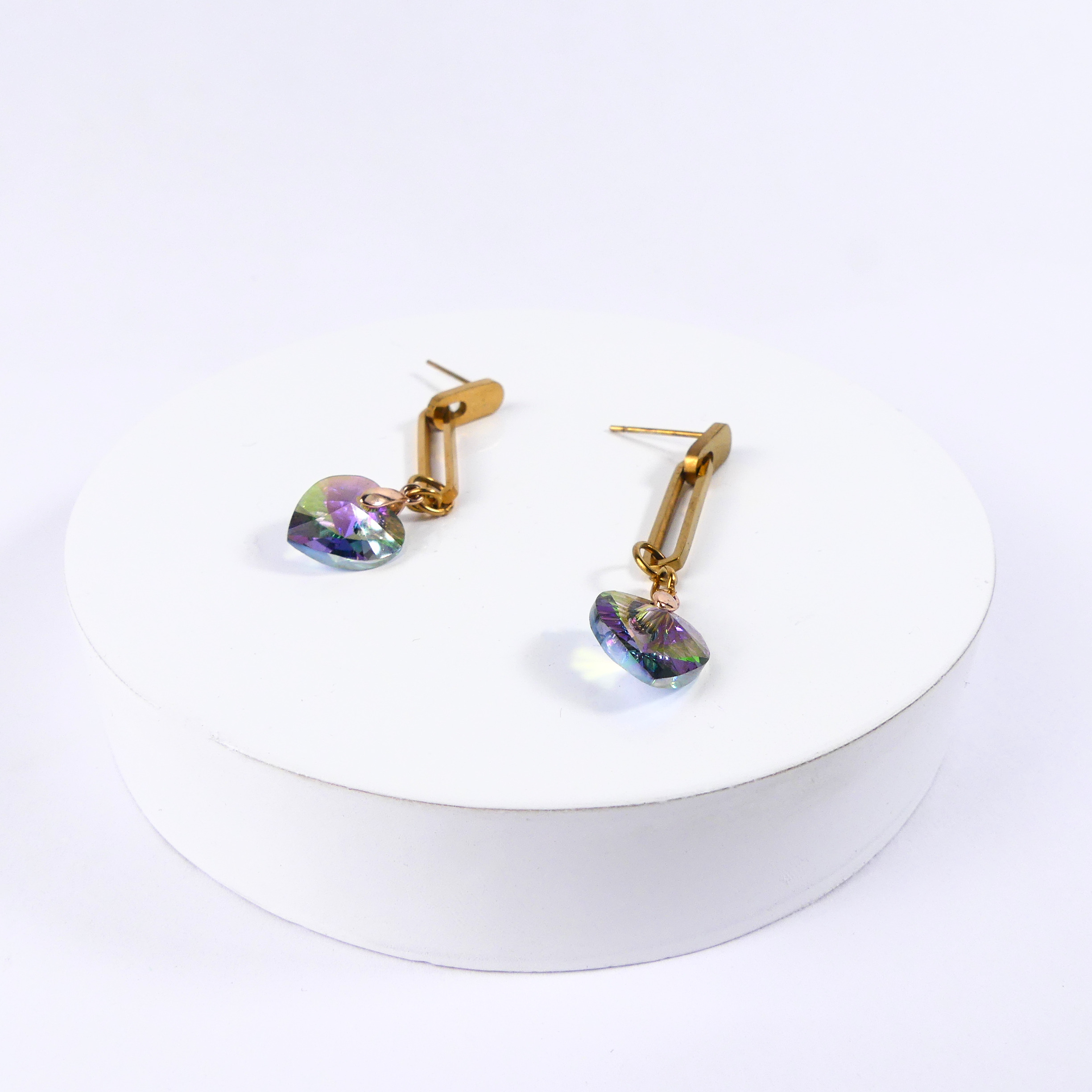 Boucle d'oreille coeur mauve