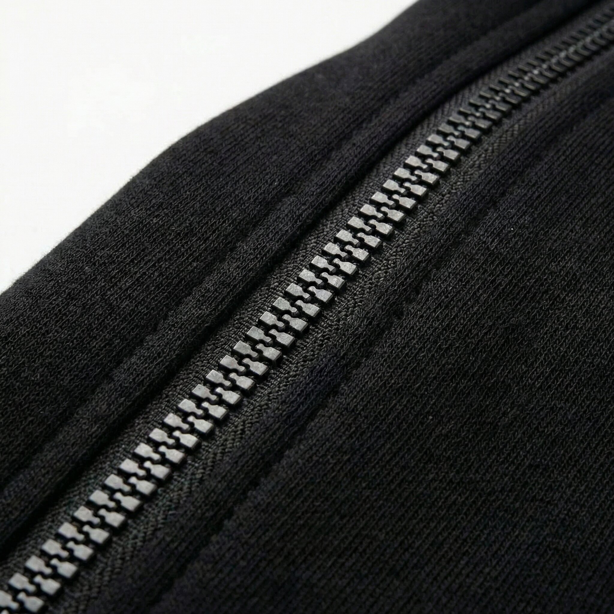 PEAK KNITTED TRACKSUIT