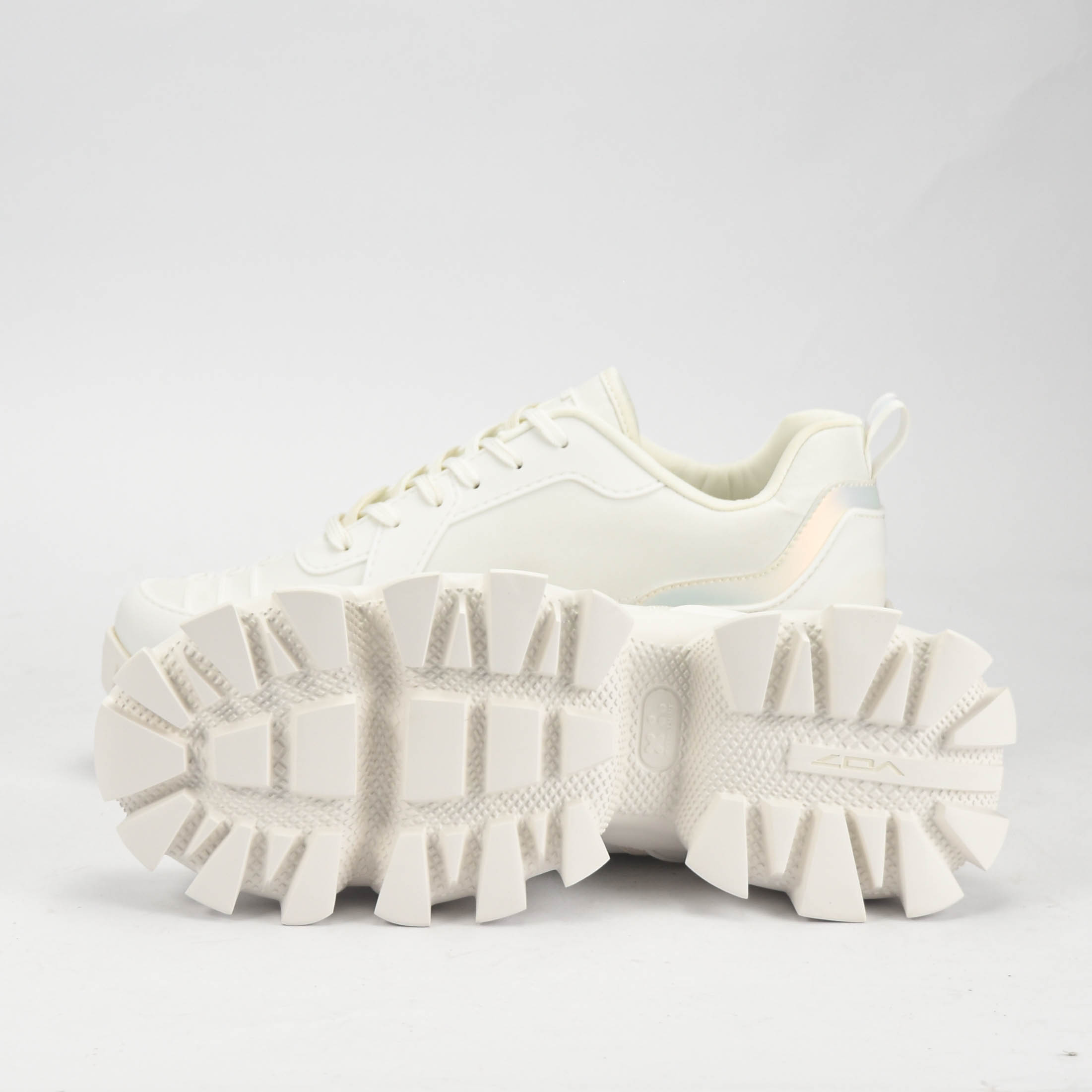 VO7 SHOES AMBER WHITE