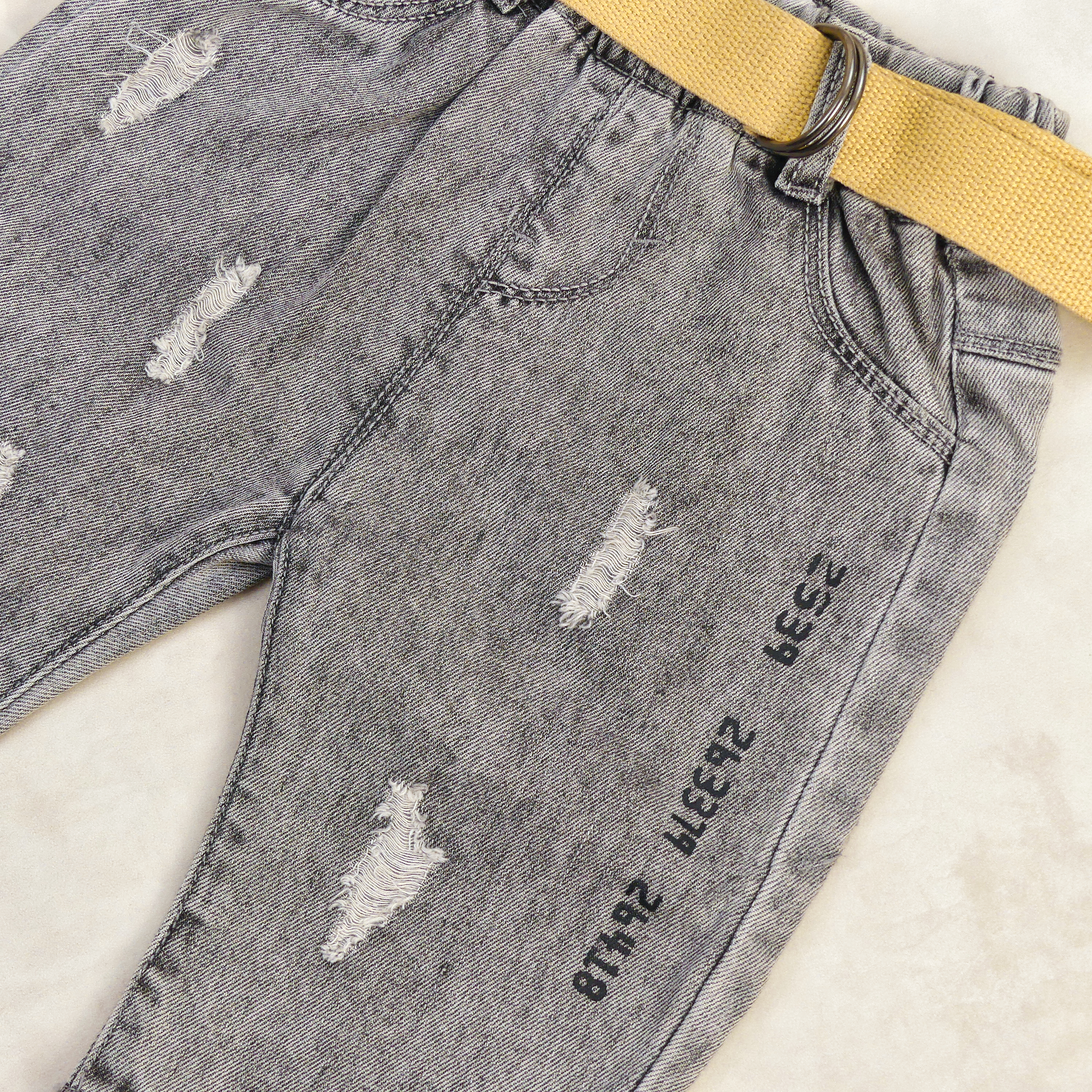 PANTALON GRIS AVEC CEINTURE MARRON