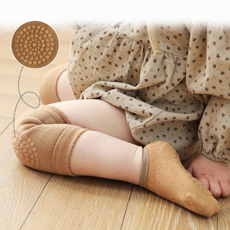 SOCKS ET GENOULLIER  MARRON BABY BOY