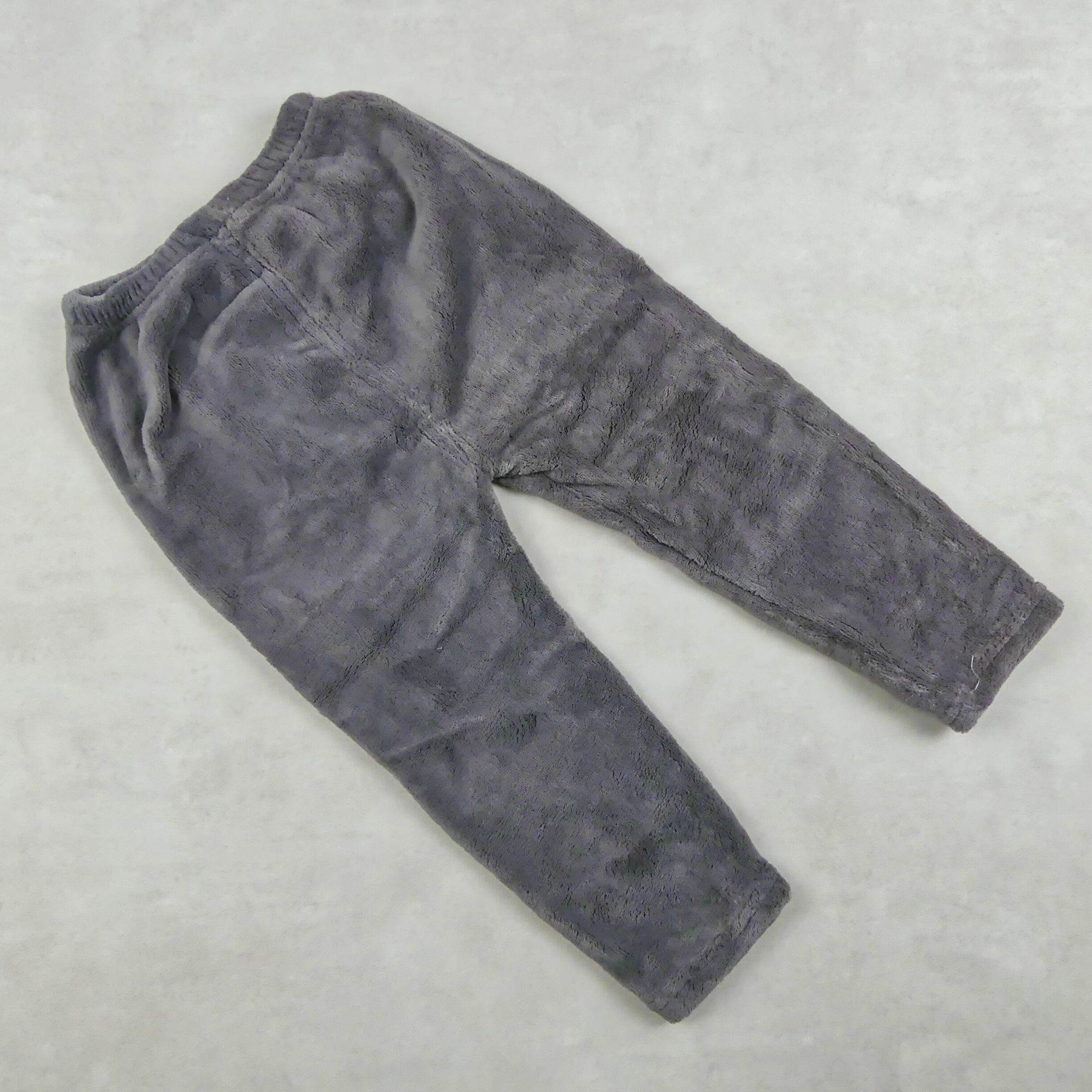 pyjama blanc et gris (chaton) 