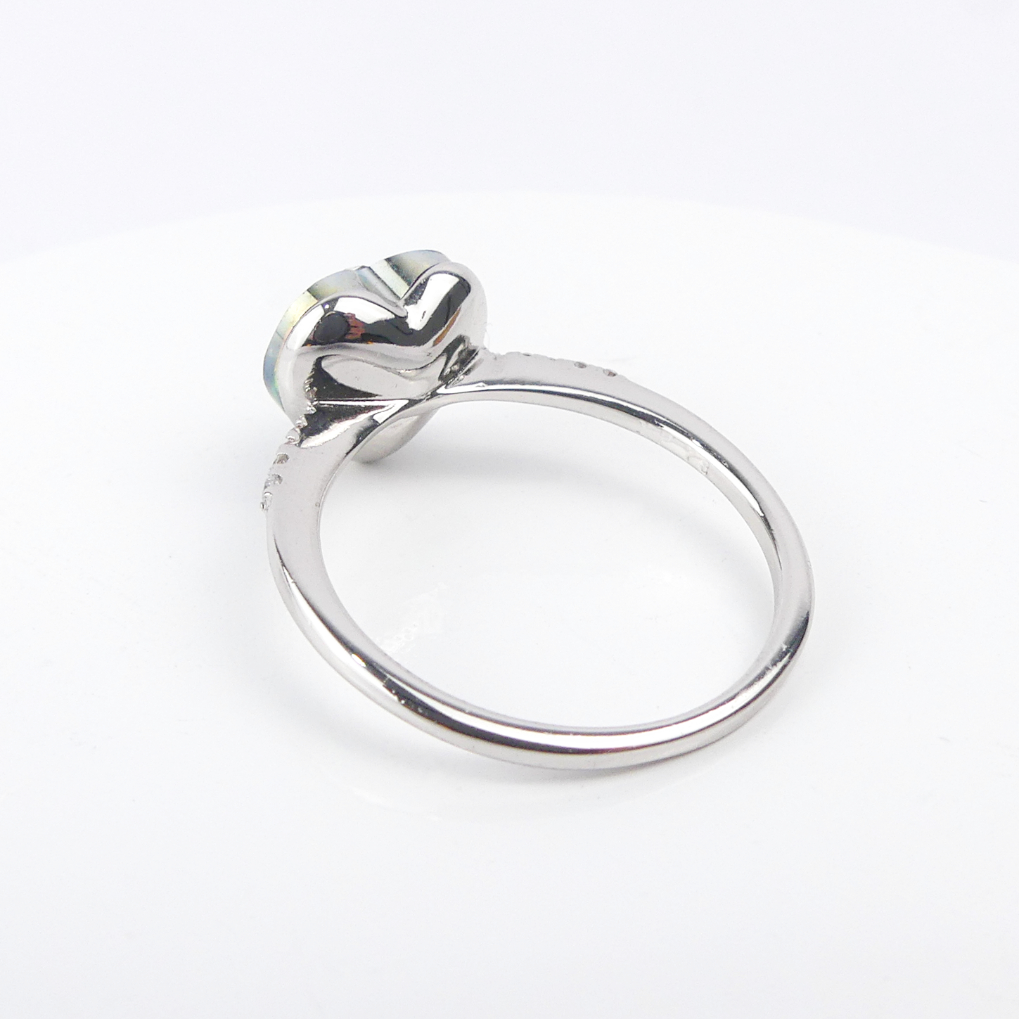 bague coeur verte reflé