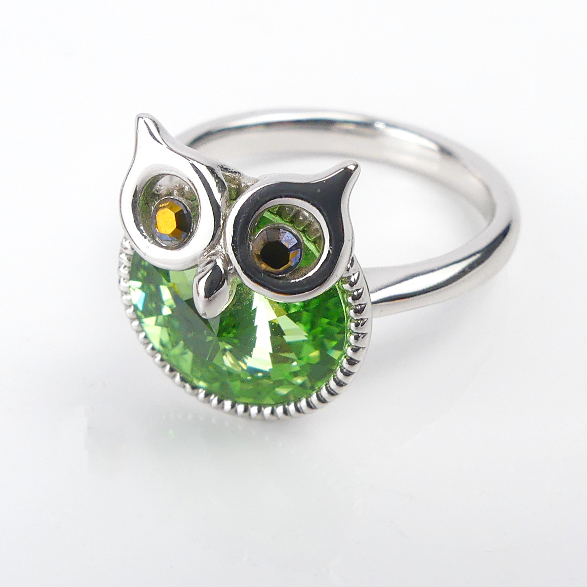 bague pierre hibou  ronde verte 