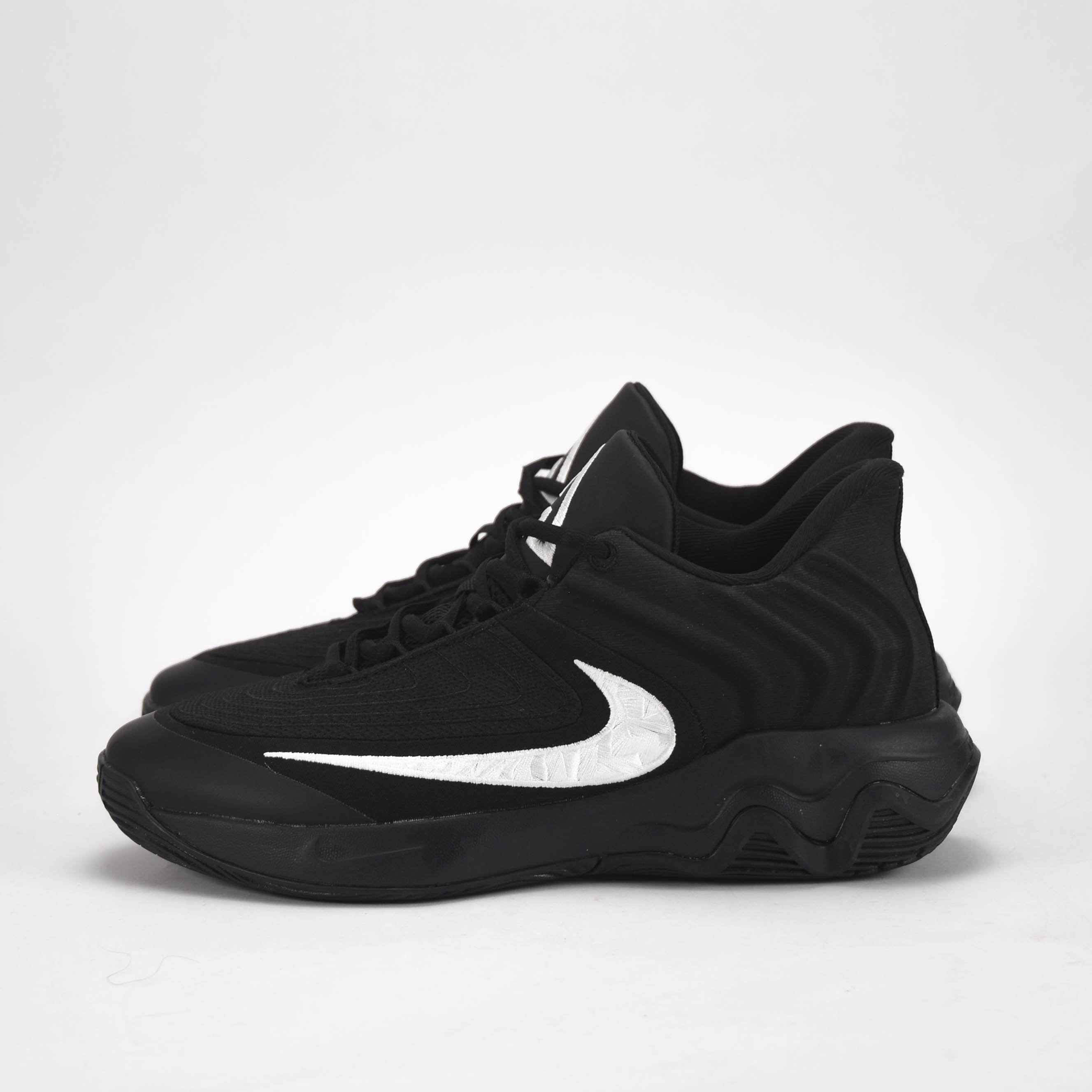 Nike Giannis Immortality 4