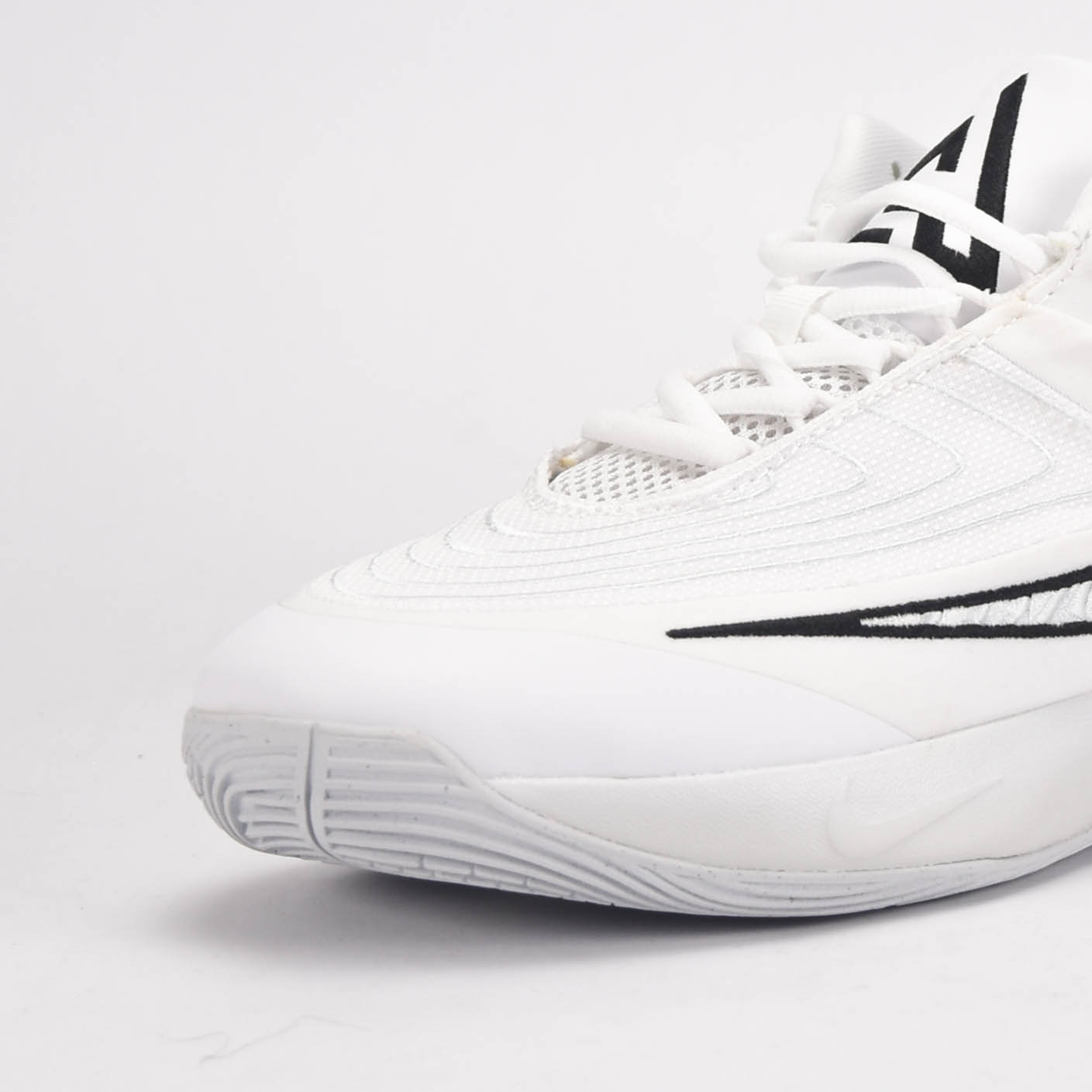 Nike Giannis Immortality 4