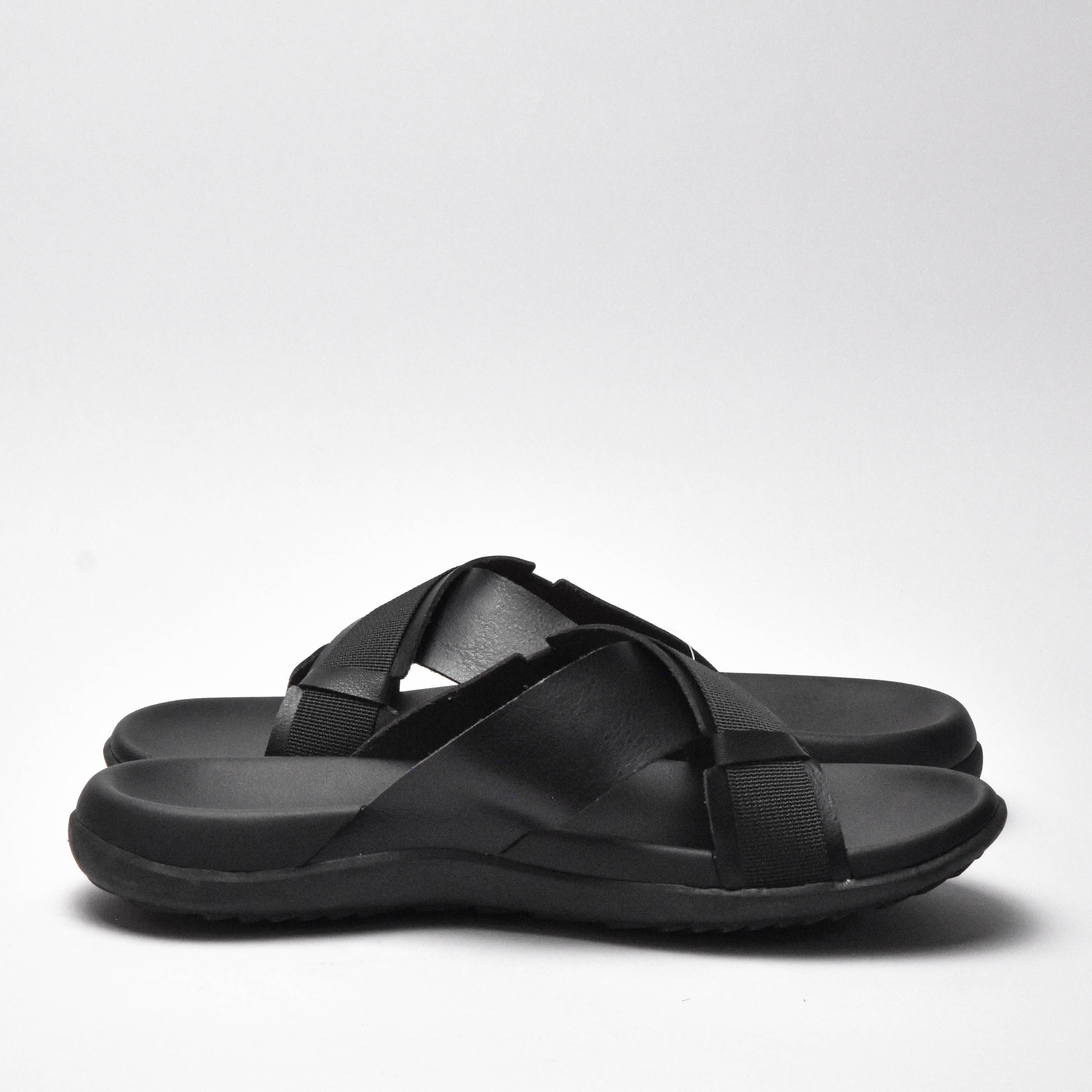 PUCA ROYAL SLIDER02 BLACK 