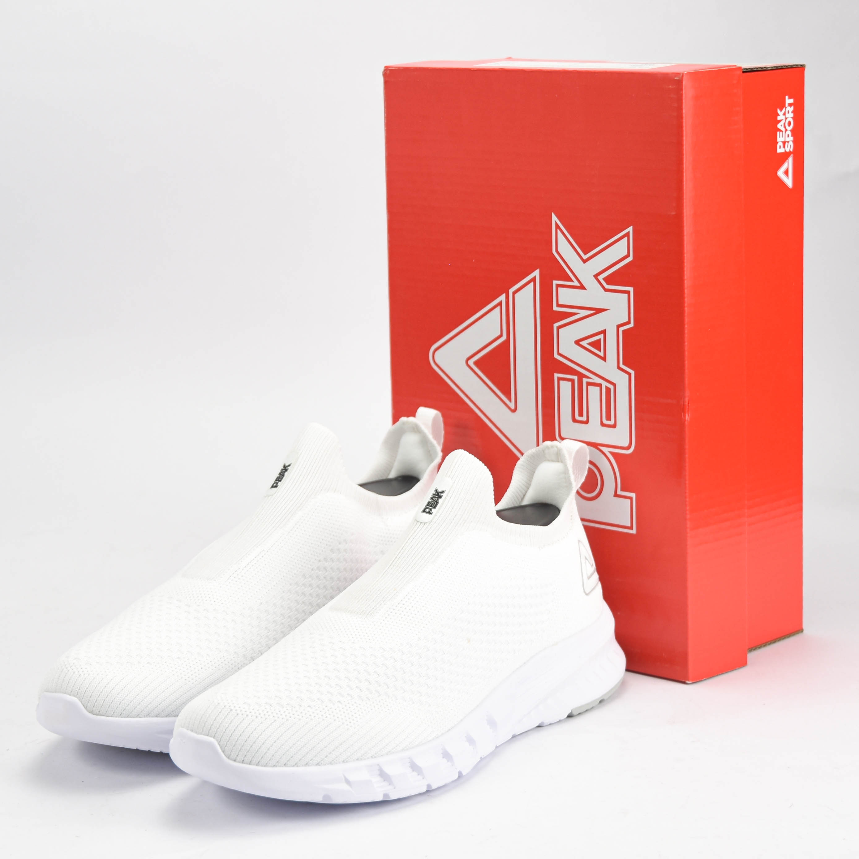 PEAK SHOES