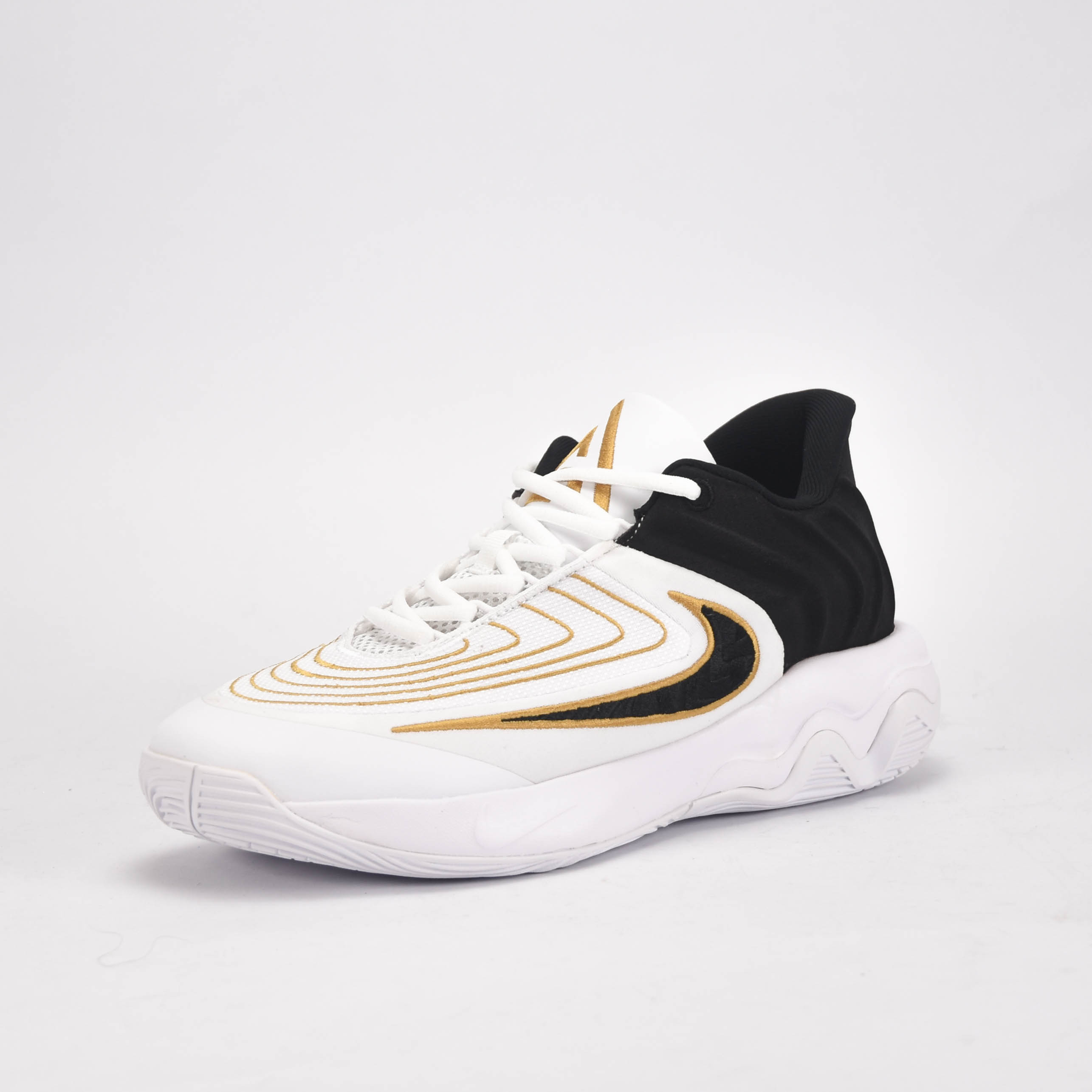 Nike Giannis Immortality 4