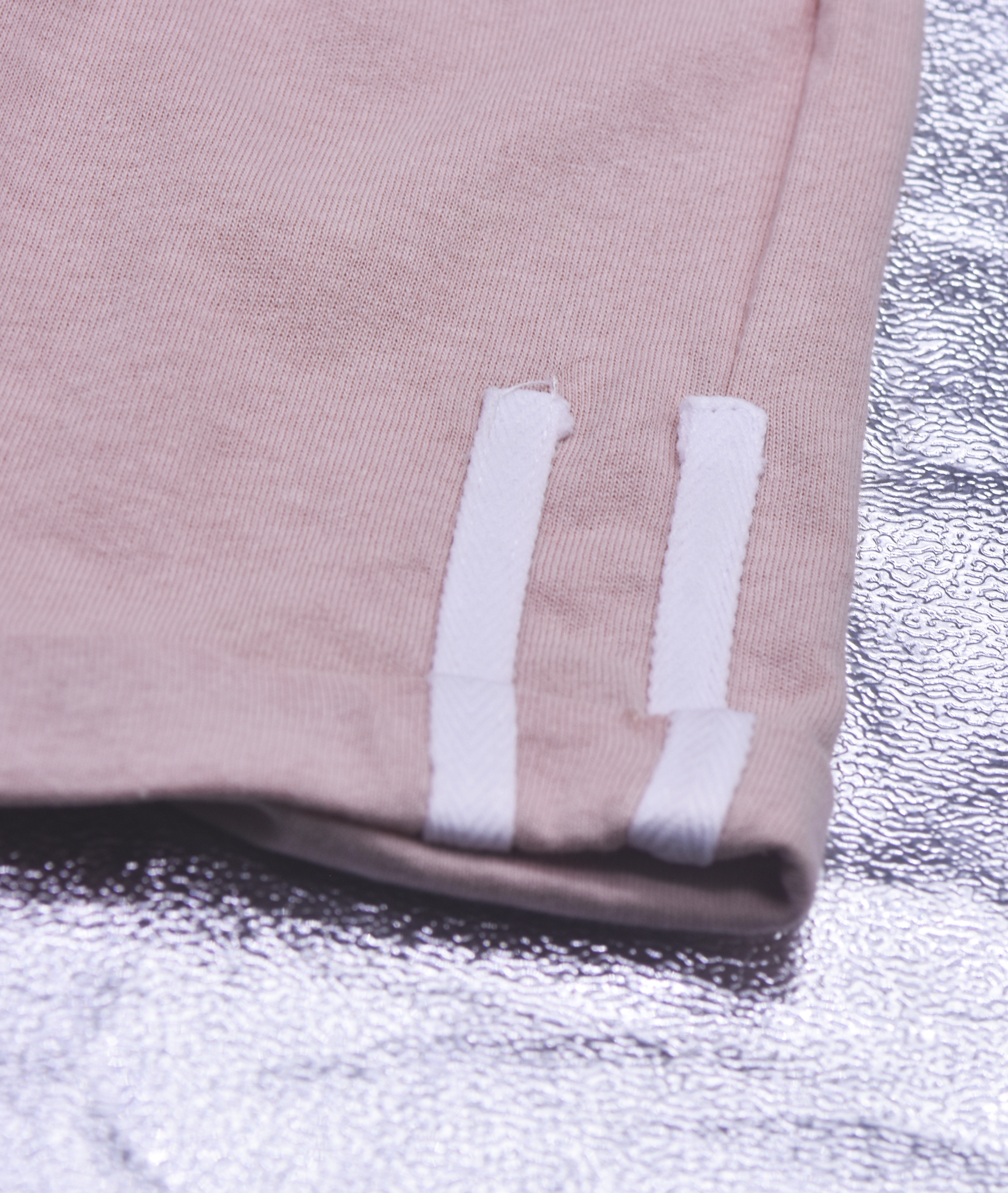 SHORT COTON ROSE AVEC  2 Bandes Blanches 