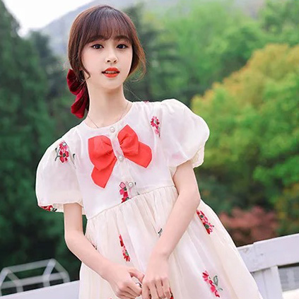 Teenage girl princess ENFANTS