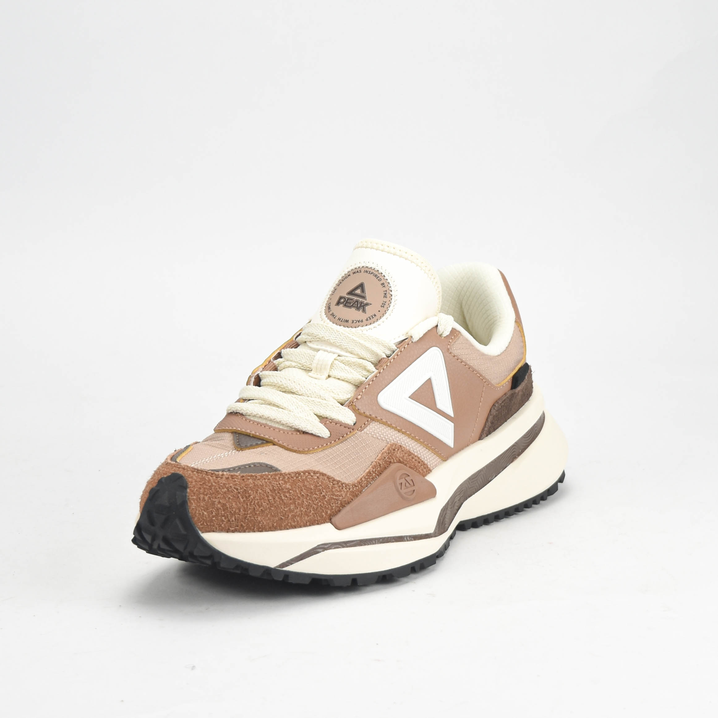 PEAK SHOES