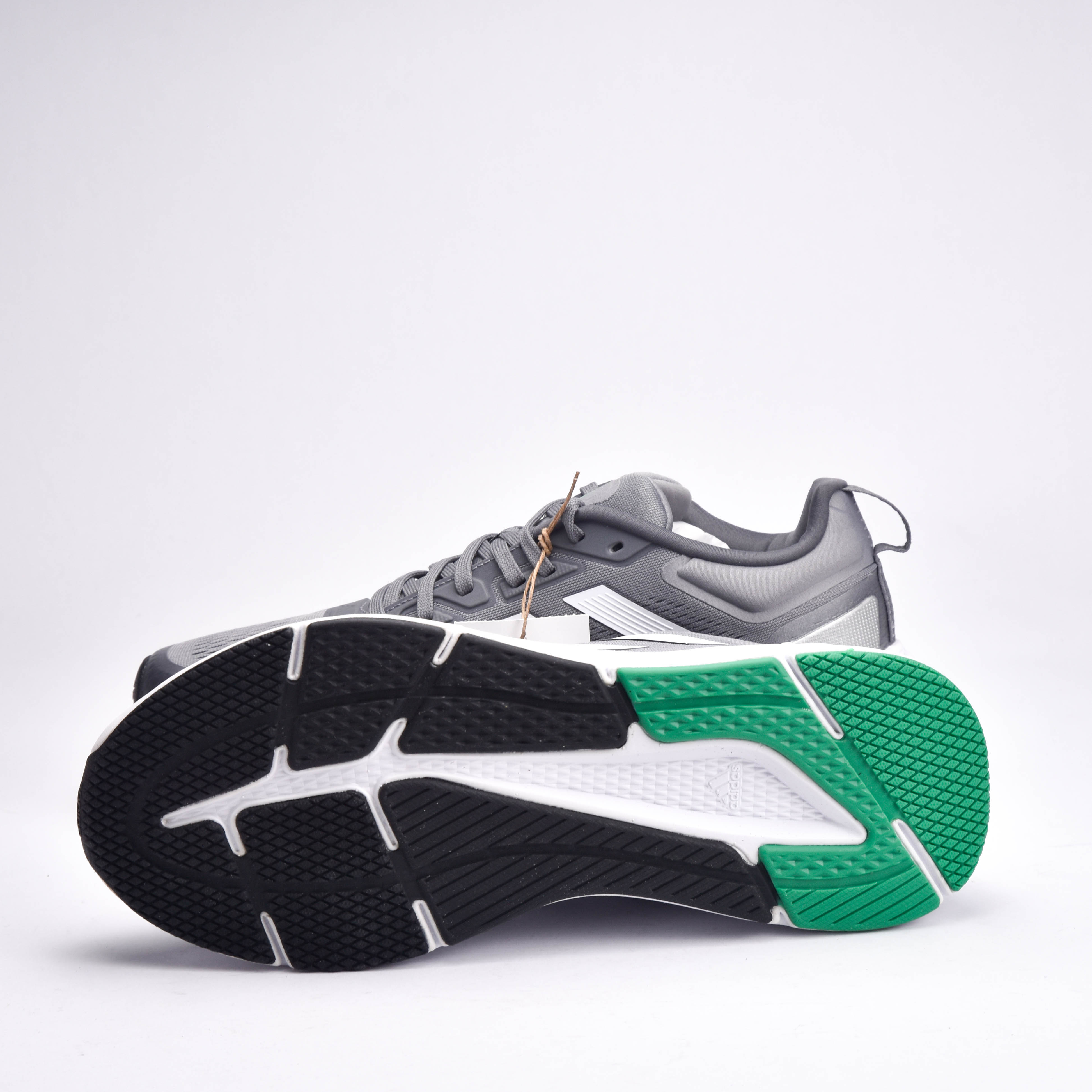 ADIDAS QUESTAR