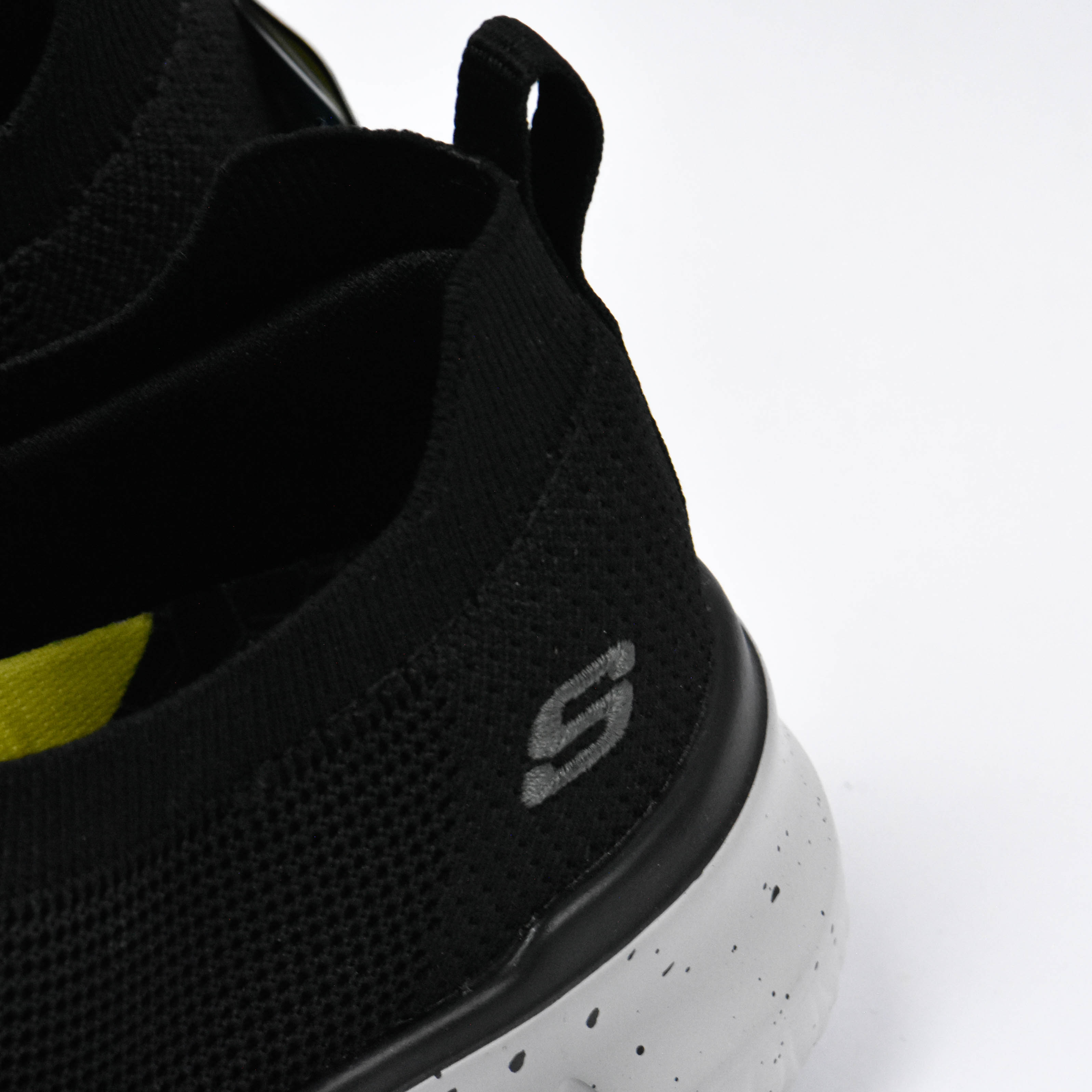 SKECHERS CORWEN