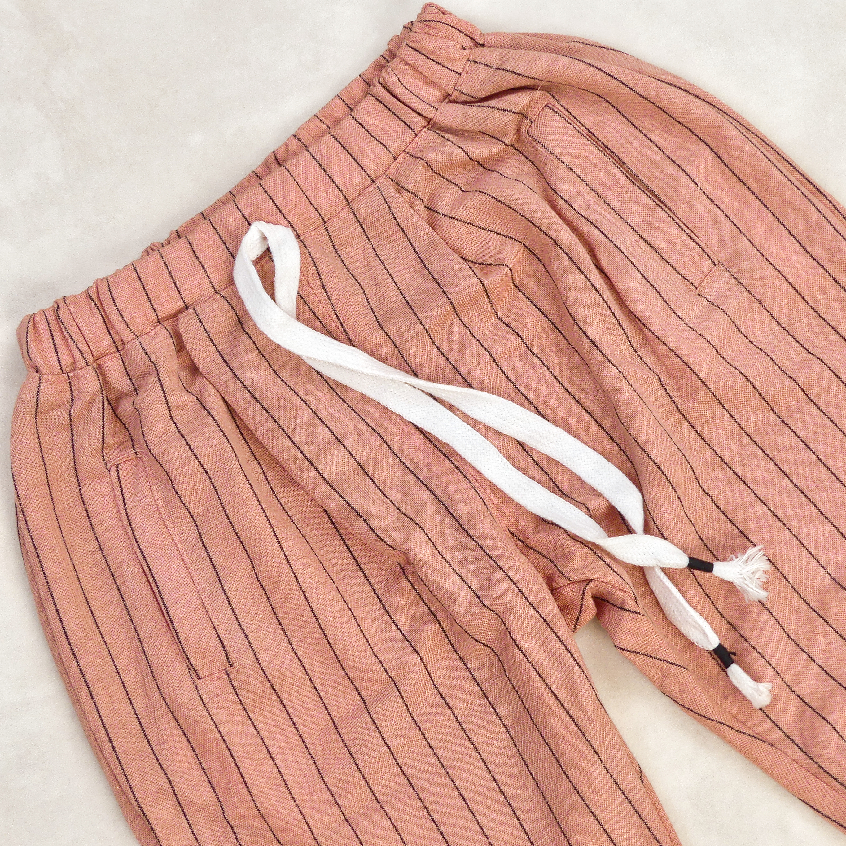 SHORT ROSE A RAILLEUR