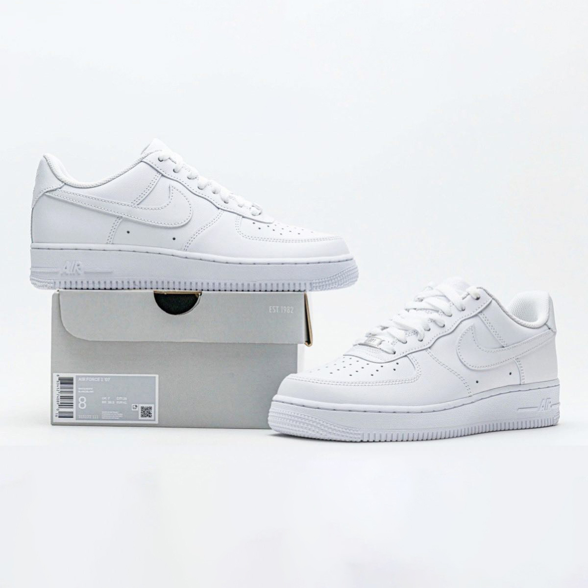 NIKE AIR FORCE 1  CW2288-111