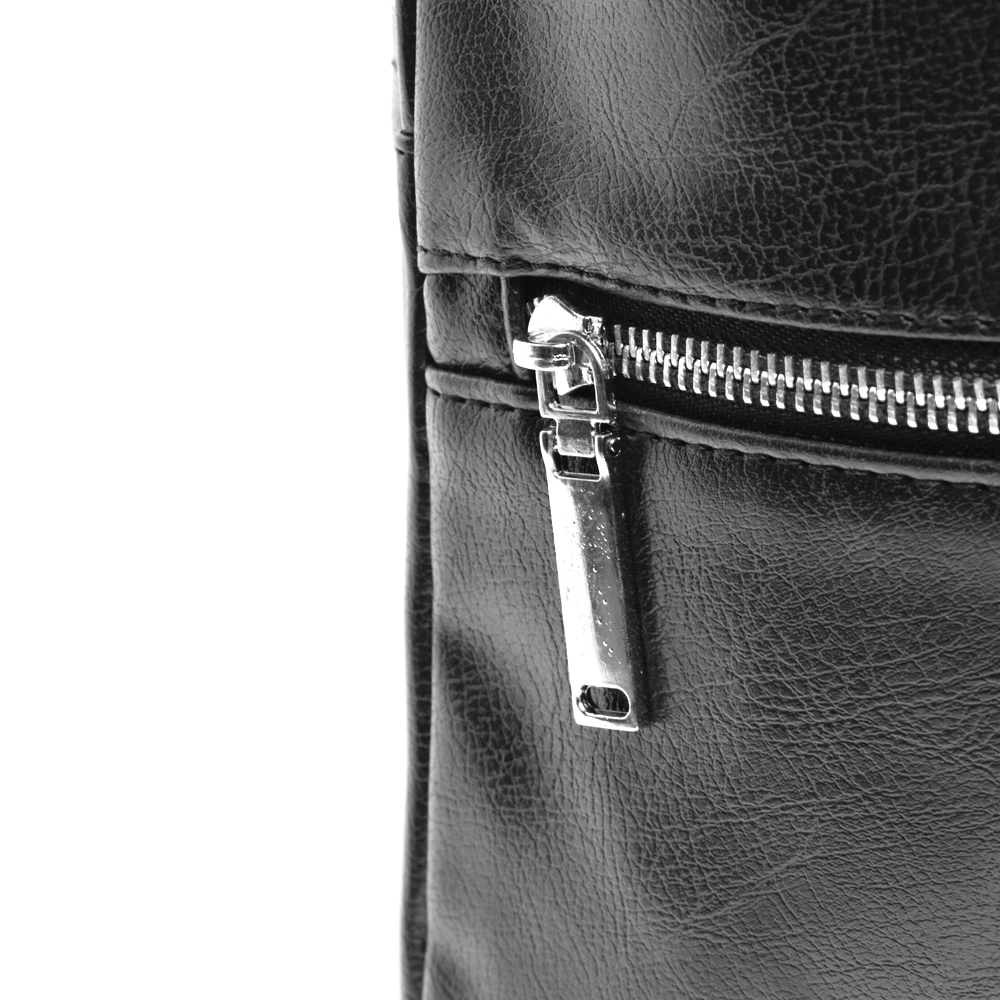 Sac à dos en cuir noir