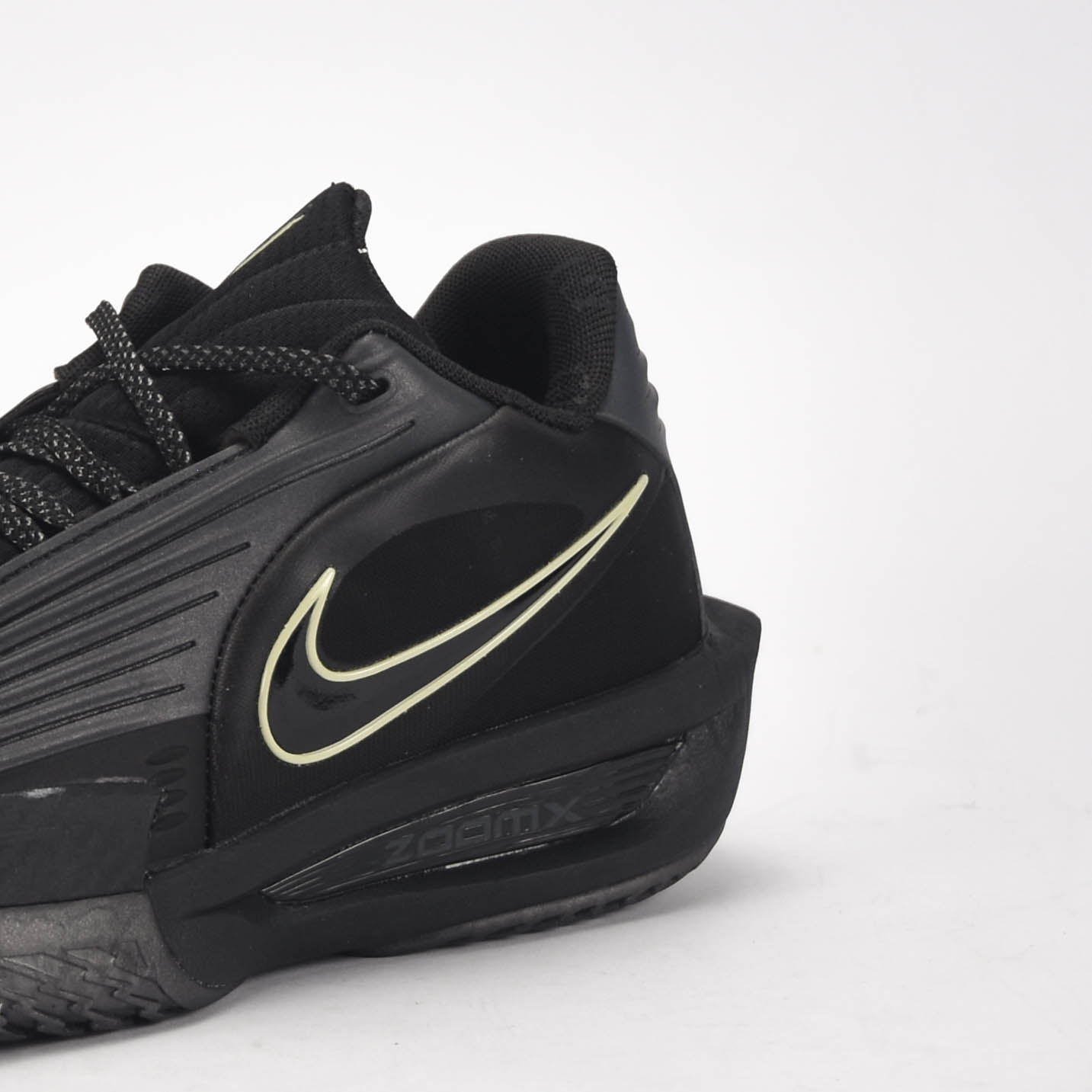 Nike Air Zoom GT Cut 3