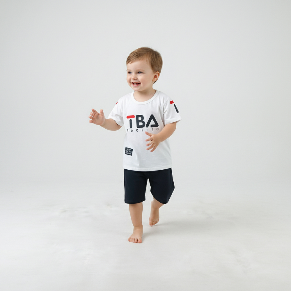 ENSEMBLE  TRICOT BLANC ET SHORT NOIR MOTIF TBA PACIFIC