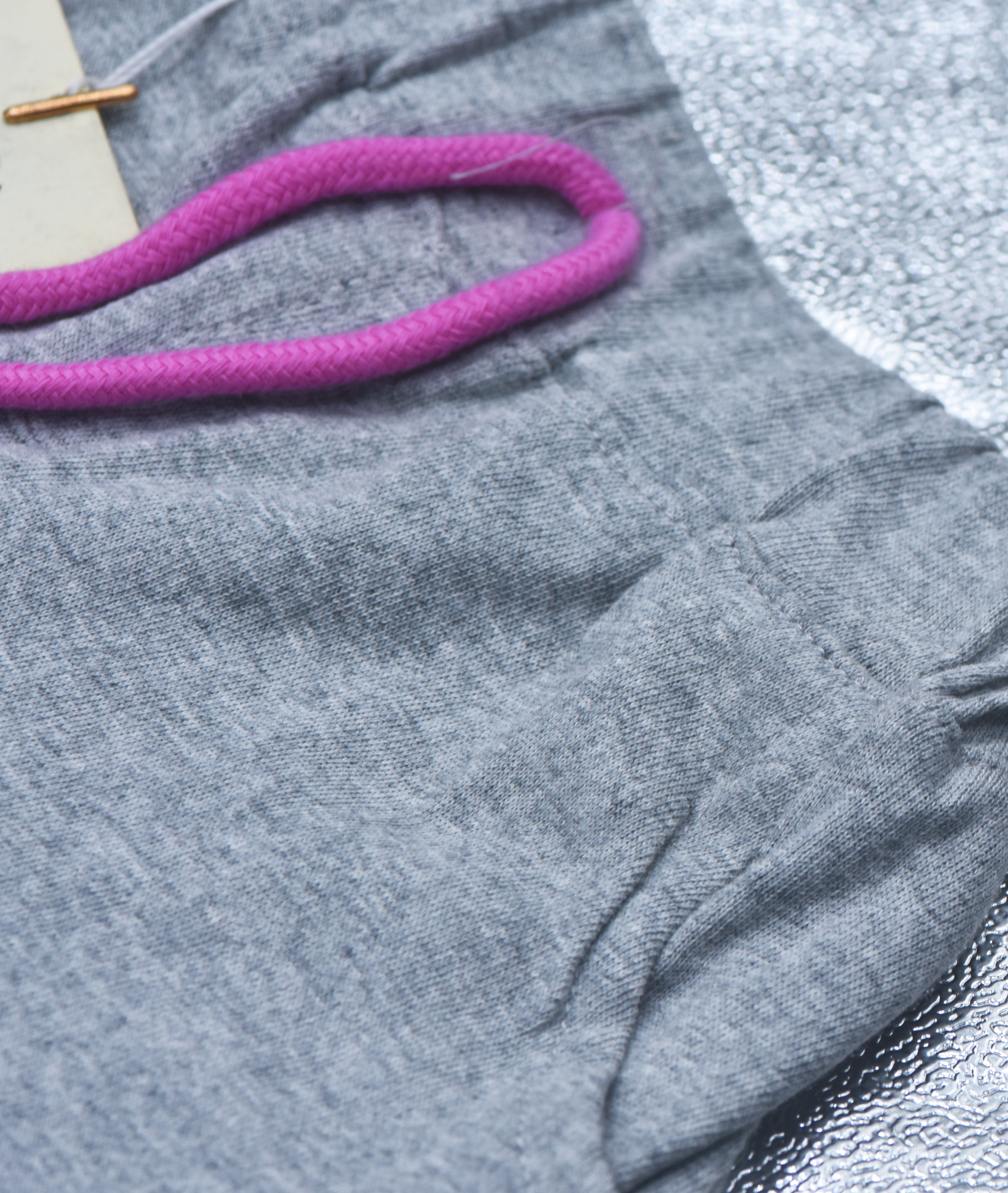 SHORT GRIS AVEC LE ROSE POUR FILLE MOFF GREAN