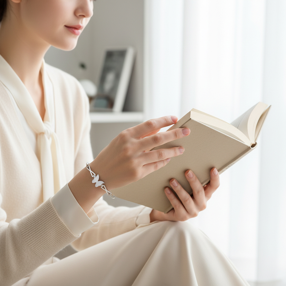 BRACELET PAPILLION À DEUX DIAMANTS