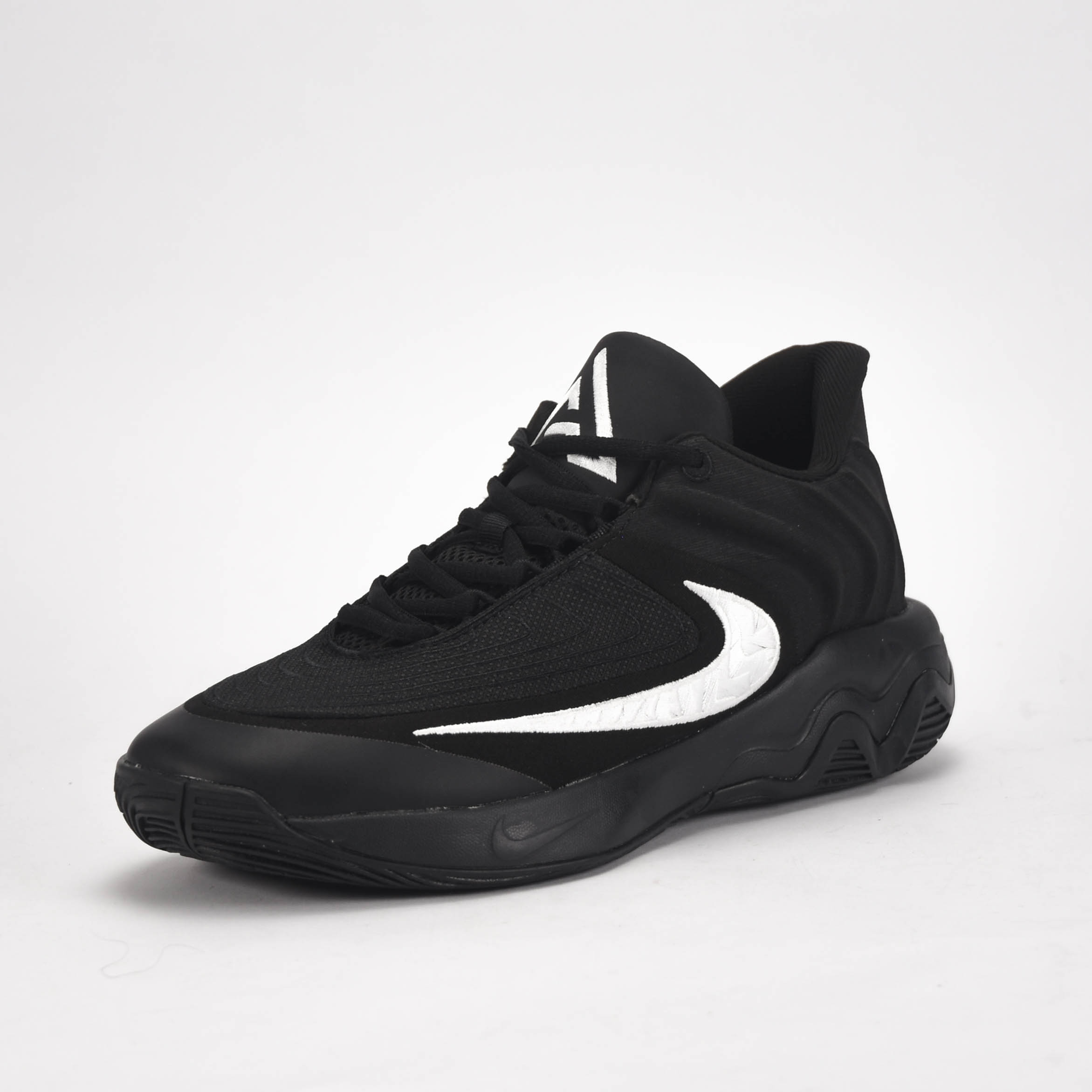 Nike Giannis Immortality 4