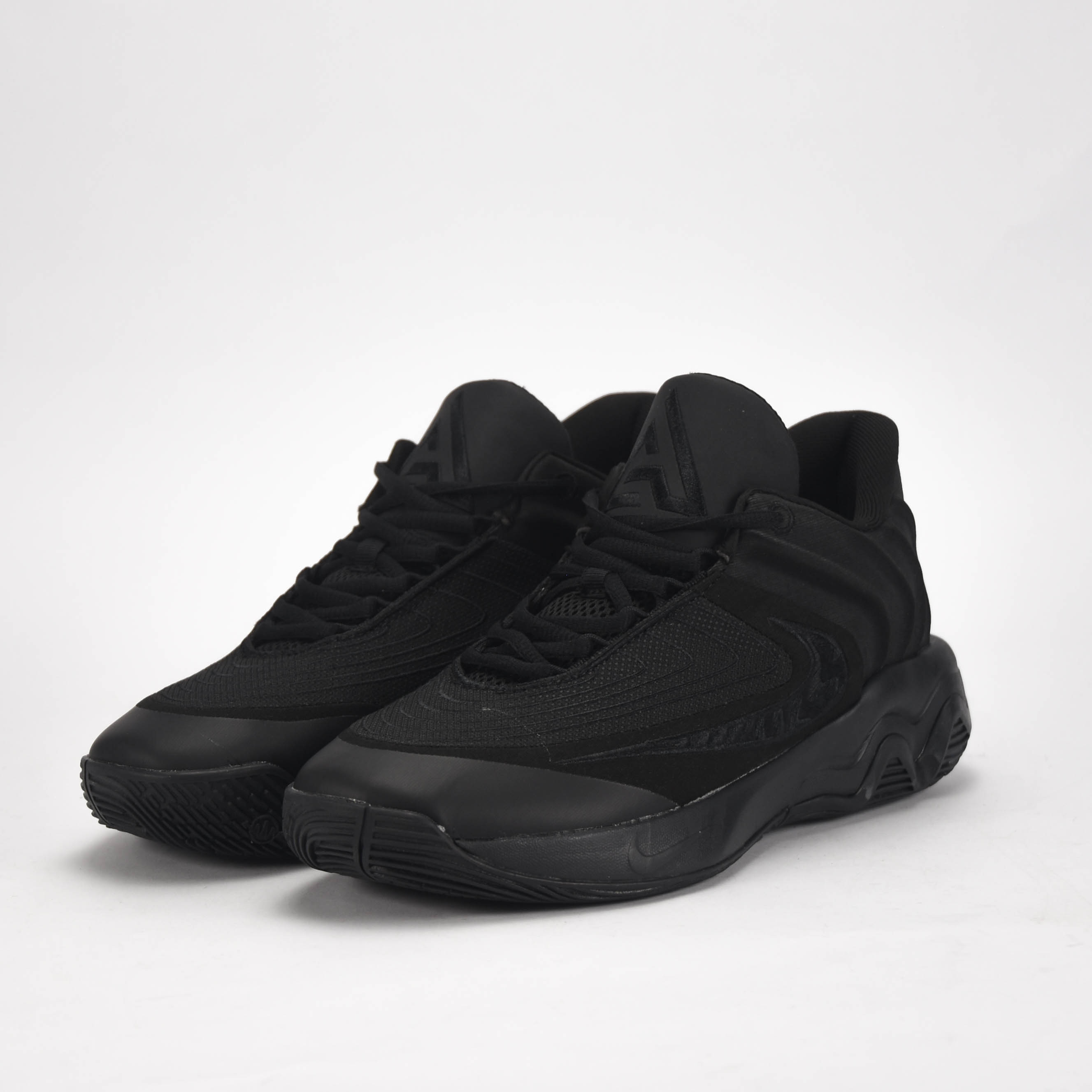 Nike Giannis Immortality 4