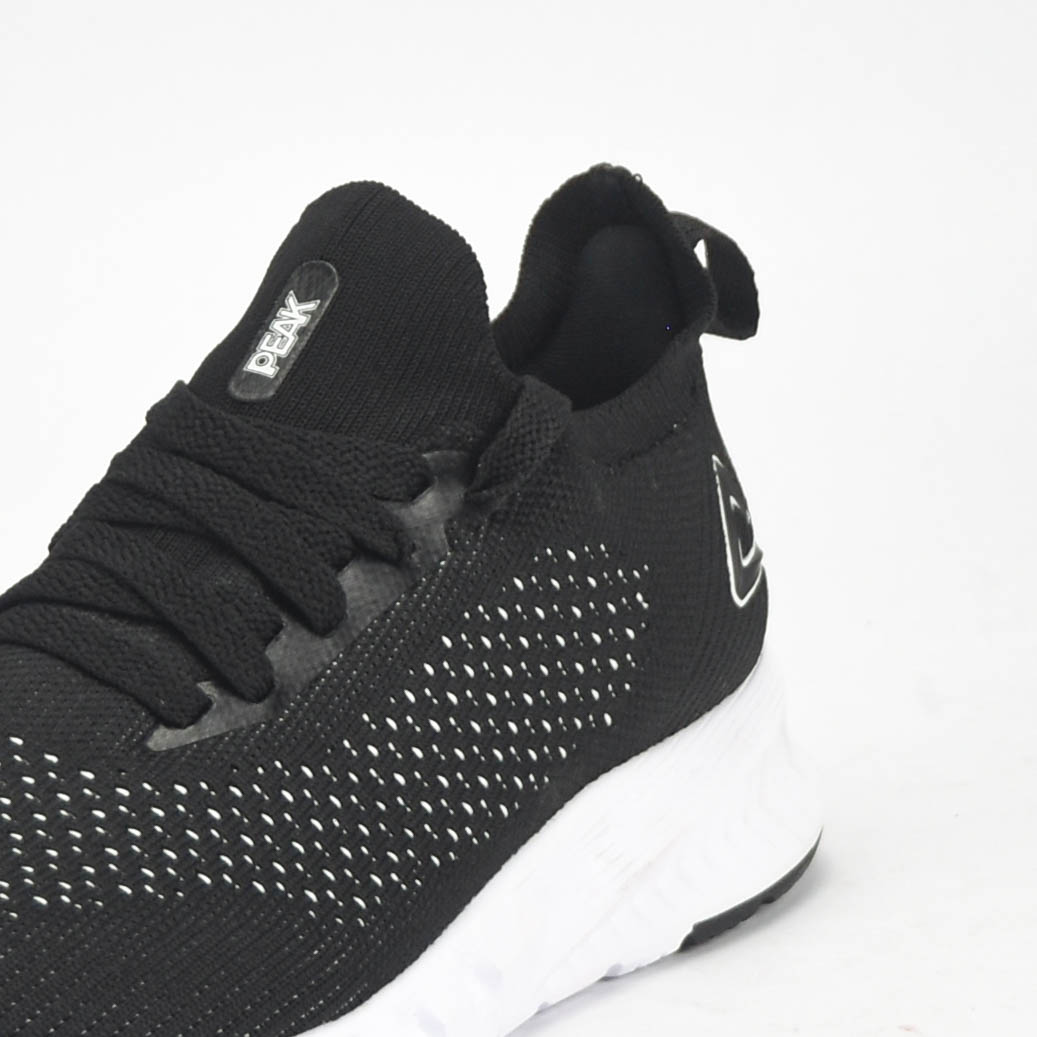 PEAK SHOES