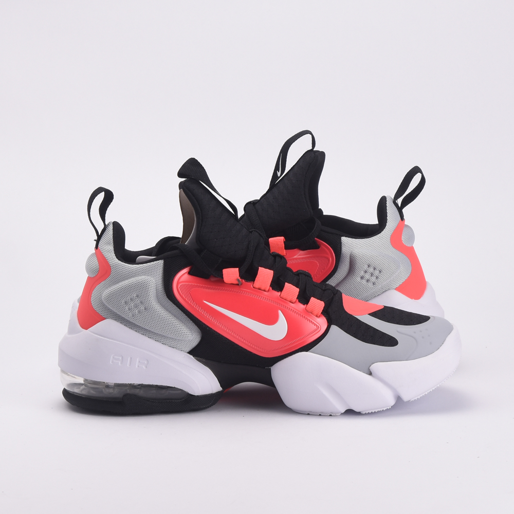 NIKE AIR MAX ALPHA SAVAGE