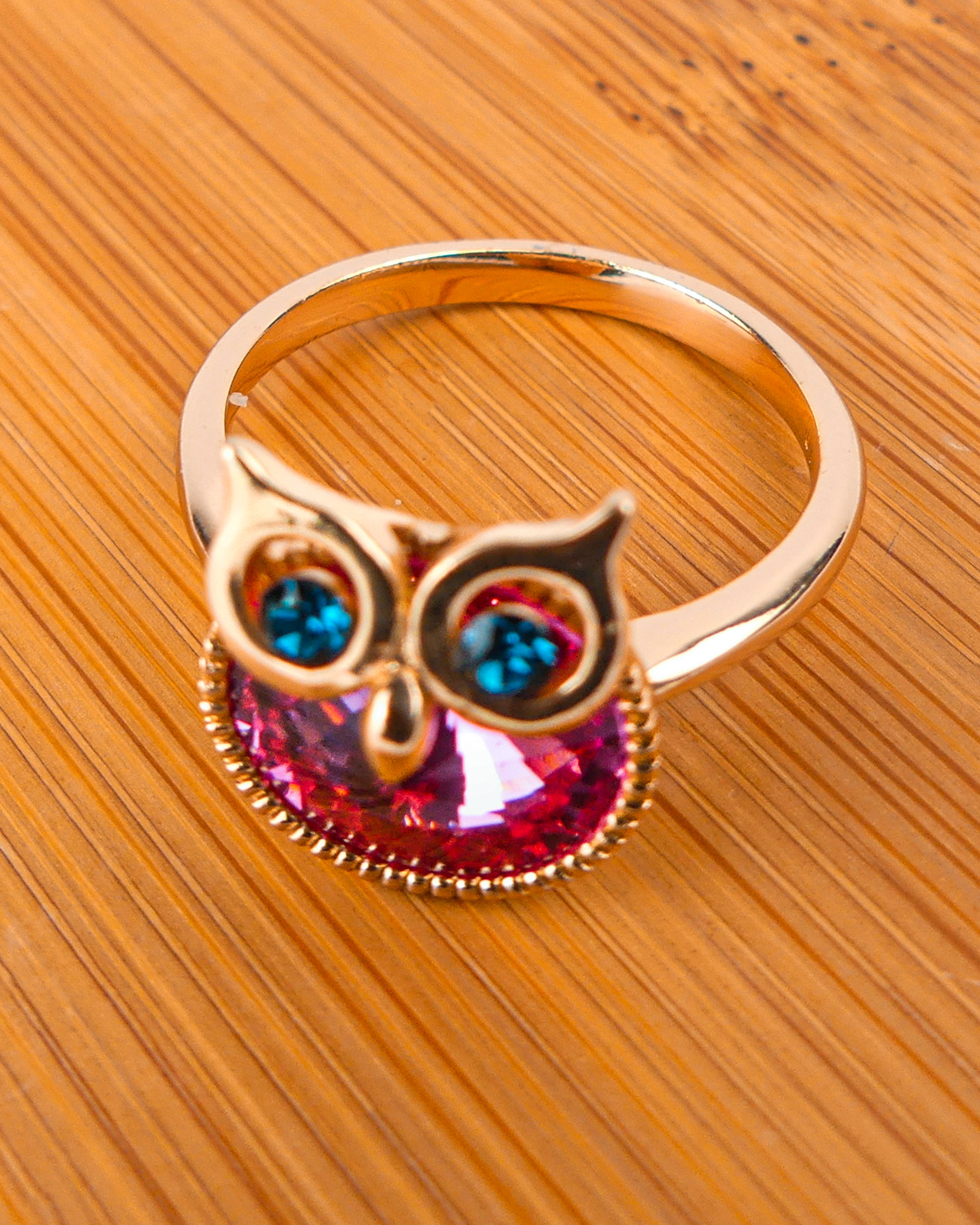 bague plaqué or pierre hibou ronde rose