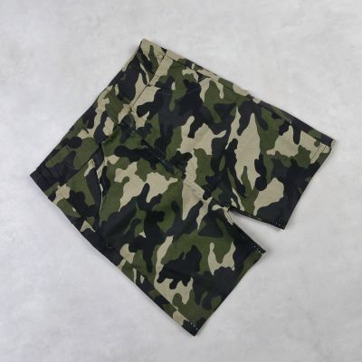 ENSEMBLE TRICOT NOIR MOTIF NYC/BRKLN 1968 AVEC SHORT MILITAIRE 