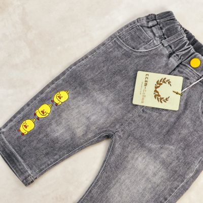 SHORT JEANS noir  MOTIF petits poussins 