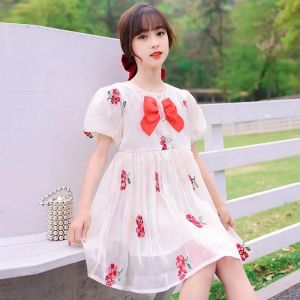 Teenage girl princess ENFANTS