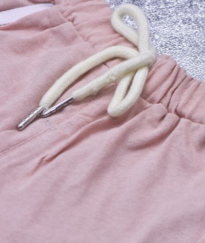 SHORT COTON ROSE AVEC  2 Bandes Blanches 