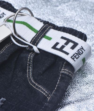 Pantacourt Jeans noir  avec Bordure a carreau Bleu 