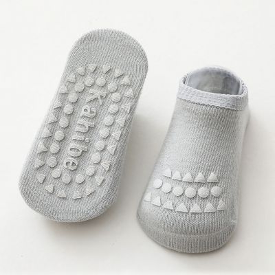 SOCKS ET GENOULLIER  GRIS BABY BOY	