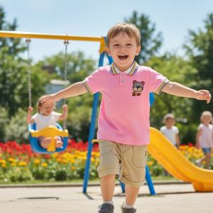 ENSEMBLE POLO ROSE AVEC SHORT MOUTARD MOTIF - BEAR-