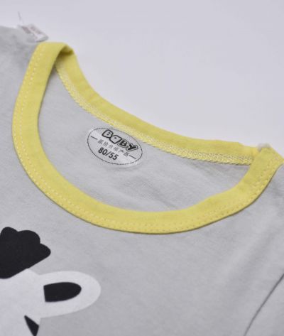 ENSEMBLE GRIS AVEC LE JAUN MOTIF zébre 